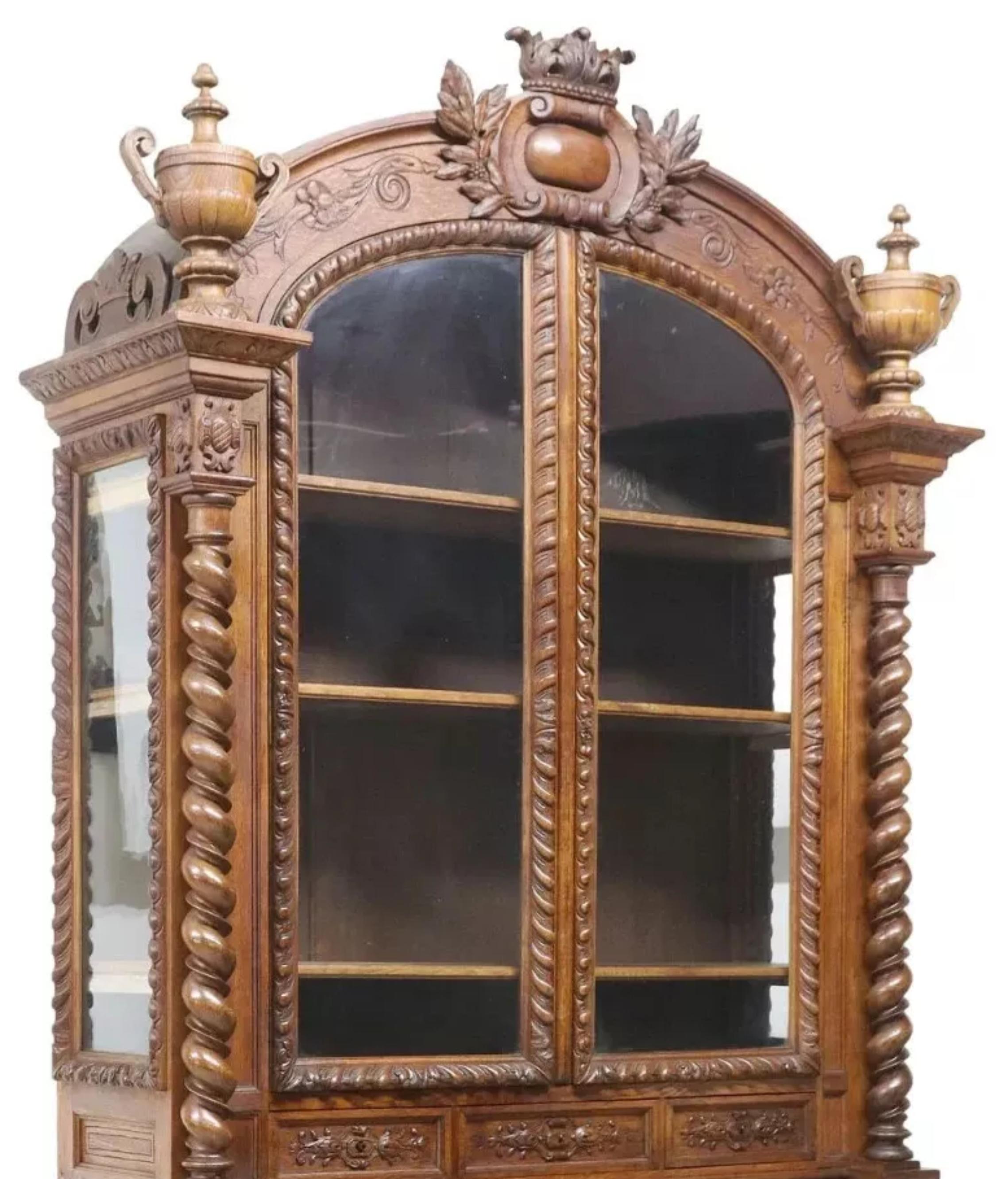 Gorgeous 1800's Antique Fine French Henri II Style, Carved Oak Bookcase, Secretary!

Antique Secretary, Bookcase, Fine French Henri II Style,  Carved Oak, 1800's, 19th Century!

This exquisite bookcase is a rare find for antique collectors and