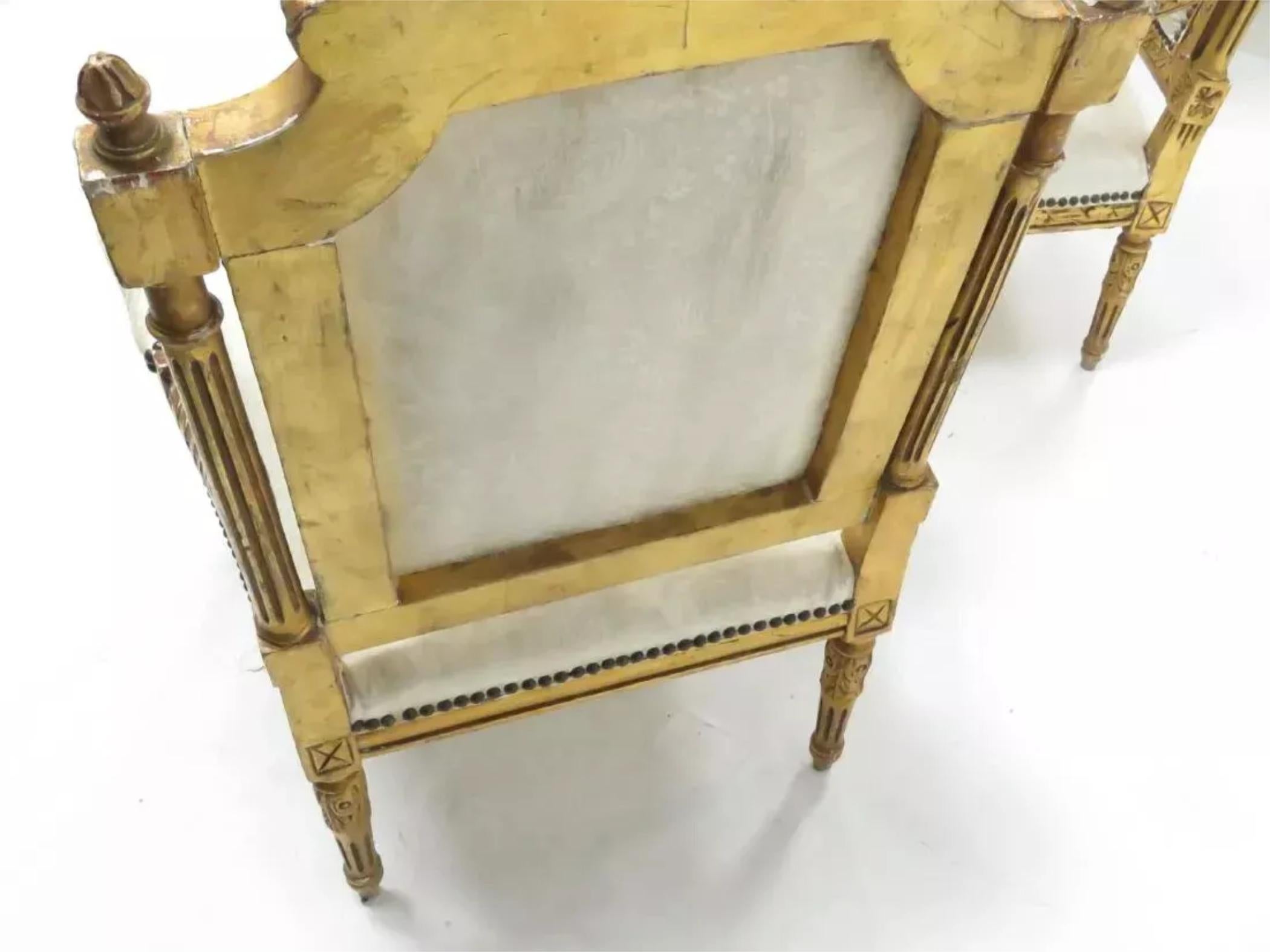 Antique French del 1800, sedie e divano dorati, bianco sporco, set da salotto, set di 3 persone in vendita 4