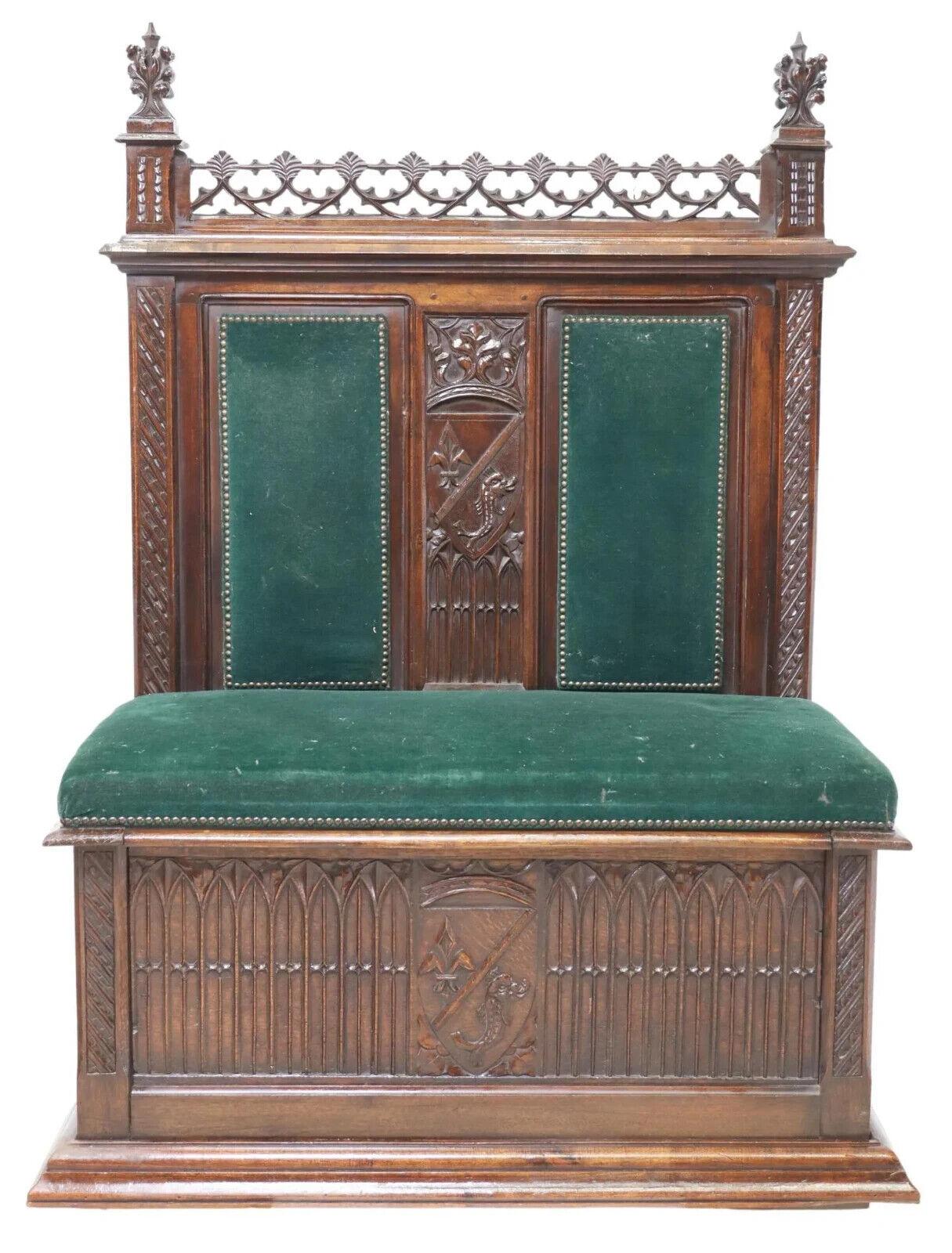 Very Handsome Antique Hall Bench, French Gothic Revival, Armorial, Carved Wood, Green, 19th Century, 1800s!

French Gothic Revival hall bench, late 19th c., pierced top rail, padded back, central carved coat of arms, removable cushion, hinged seat