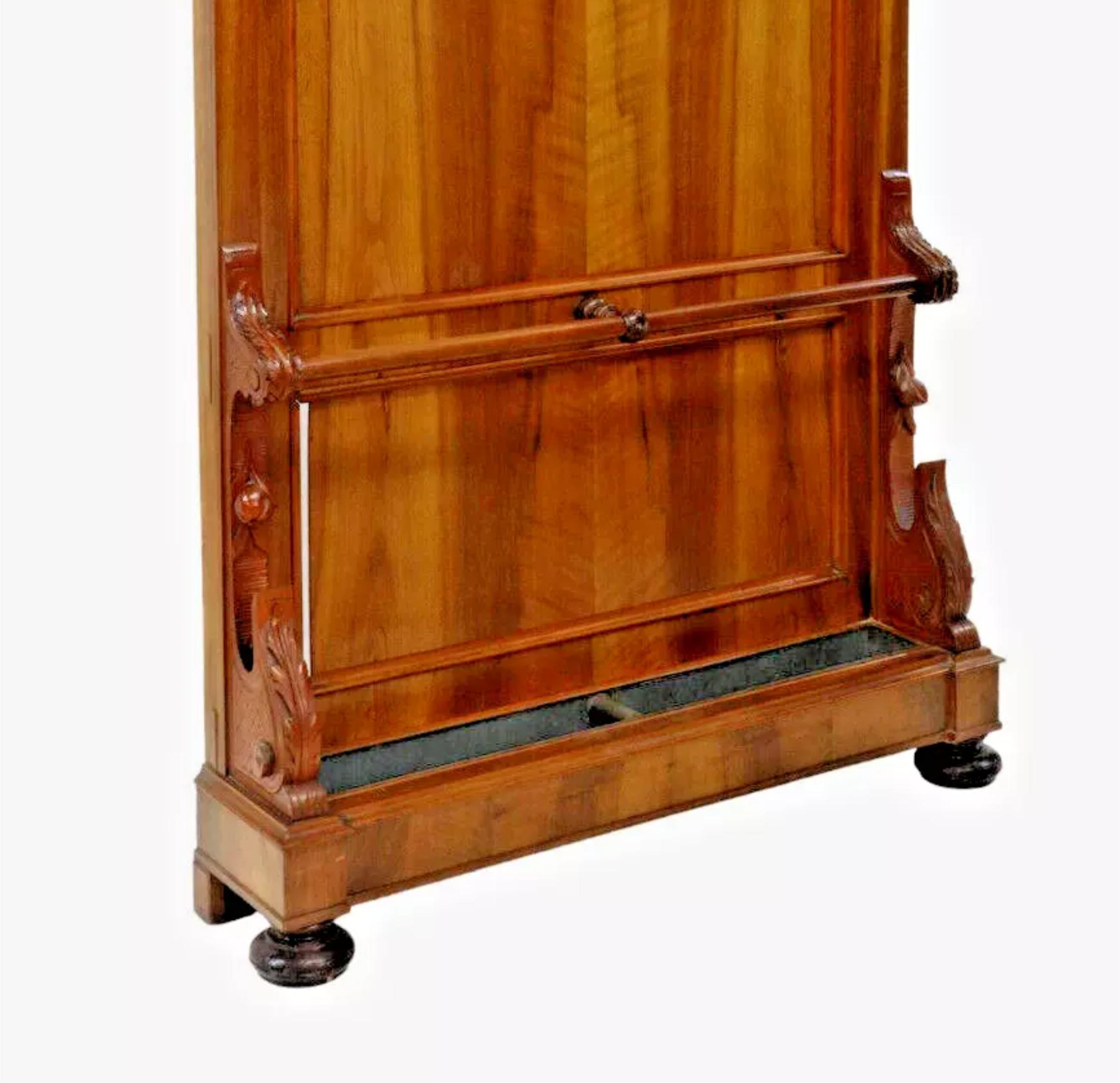 1800's Antique Louis Philippe Period, Walnut, Carved, Gilt Hooks, Hall Tree For Sale 4