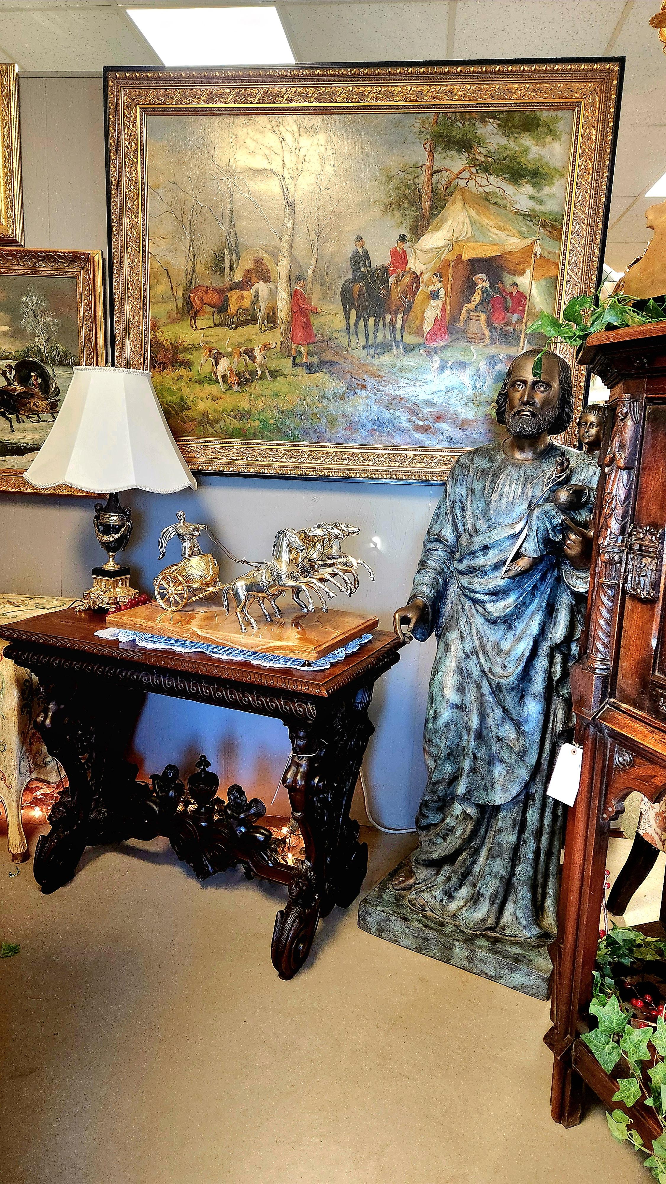 1800's Antiguo Renacimiento, Tallado, Nogal, Motivo Músico Mesa Escritorio 4