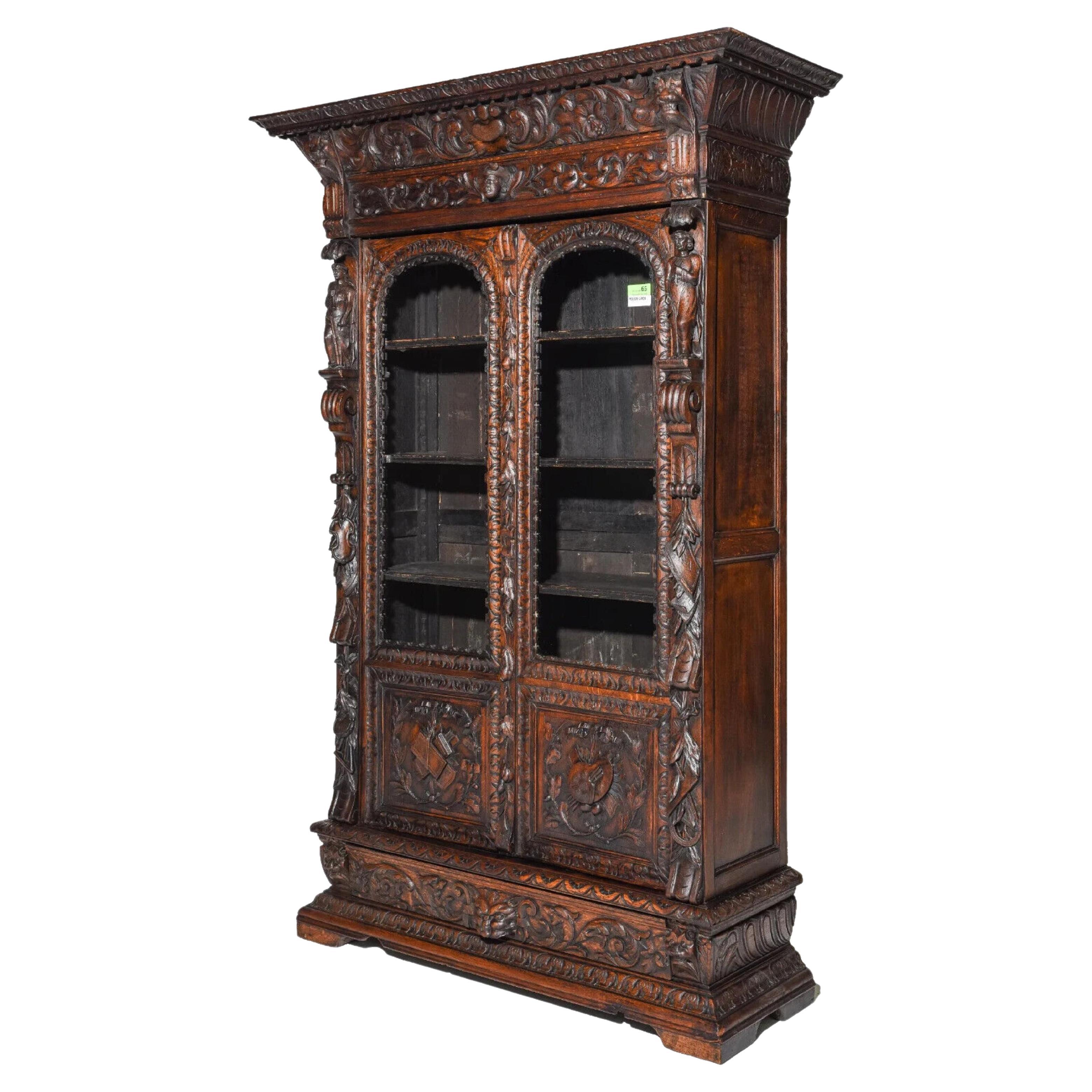 Antique Cupboard / Bookcase en chêne sculpté, style Renaissance, 1800
