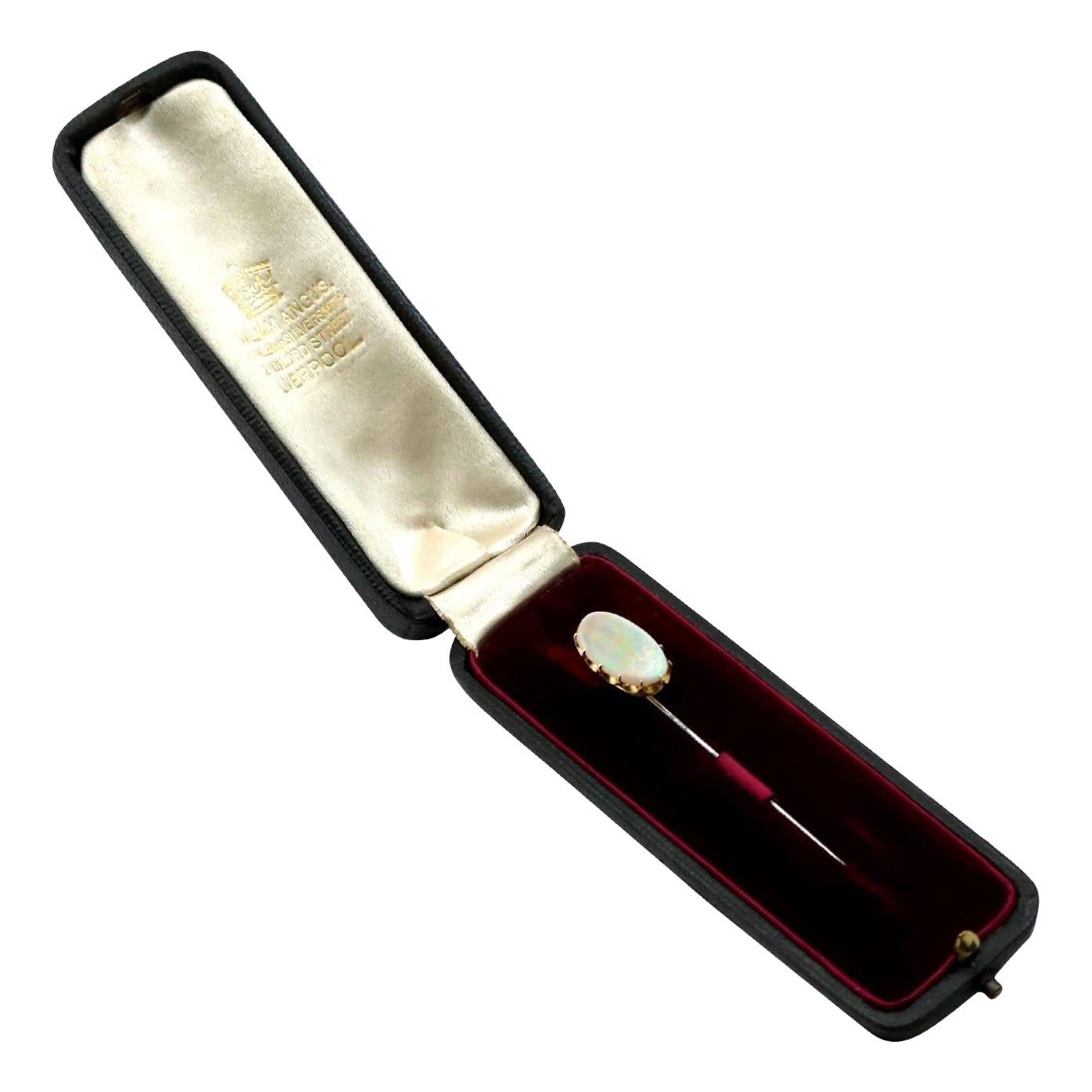 Spilla antica vittoriana del 1800 con opale da 3,13 carati e oro giallo da 12 carati in vendita