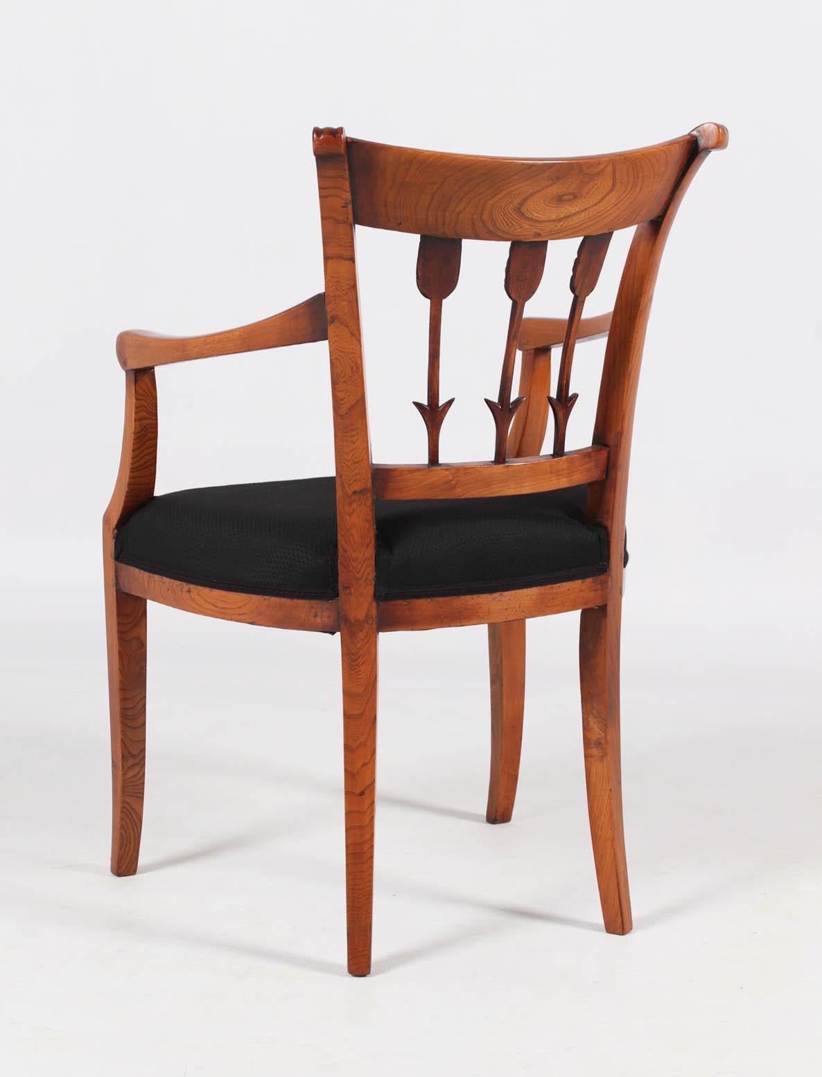Antique arm chair

Netherlands
Ash
Directoire around 1800

Dimensions: seat height: ca 47 cm, back height: ca 89 cm

Slightly flared legs with a beautiful swing. The back legs elegantly merge into the backrest.
Beautifully designed back