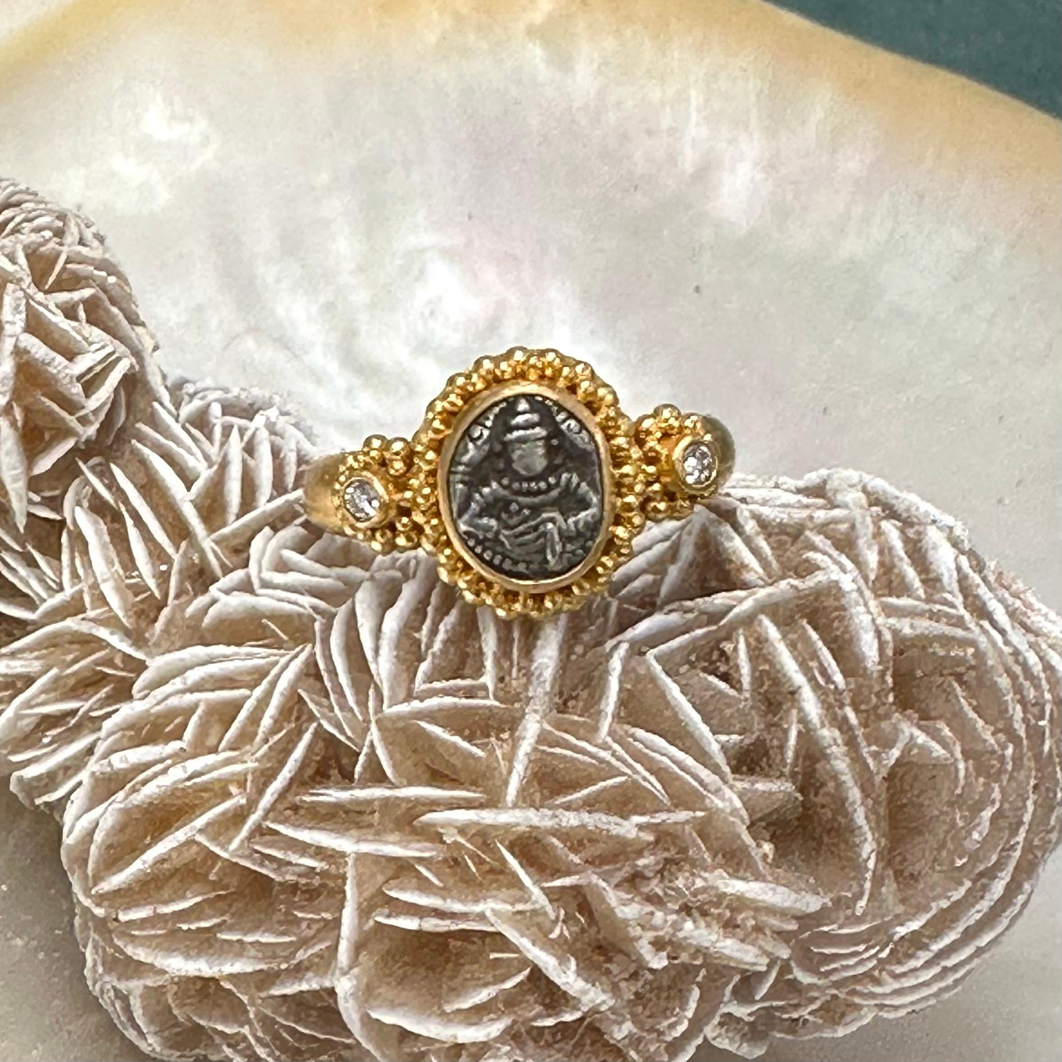1800's Cochin India Lord Vishnu Coin Diamonds 22K Gold Ring For Sale 2