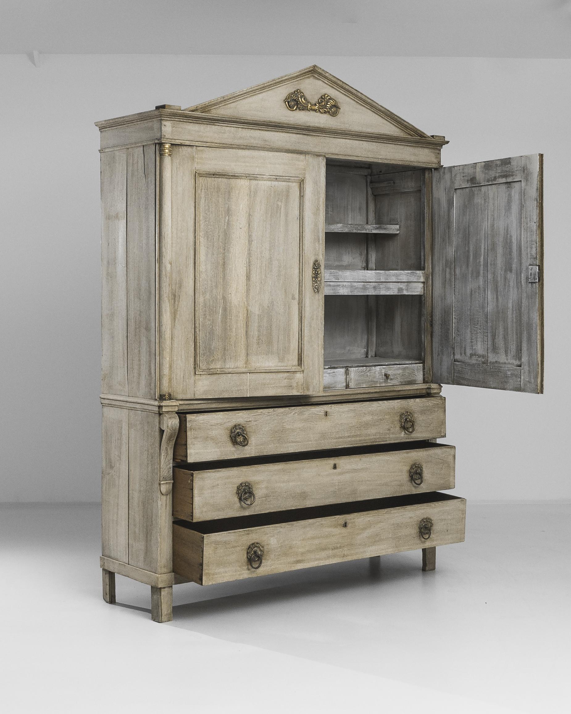 1800s Dutch Bleached Oak Cabinet im Angebot 2