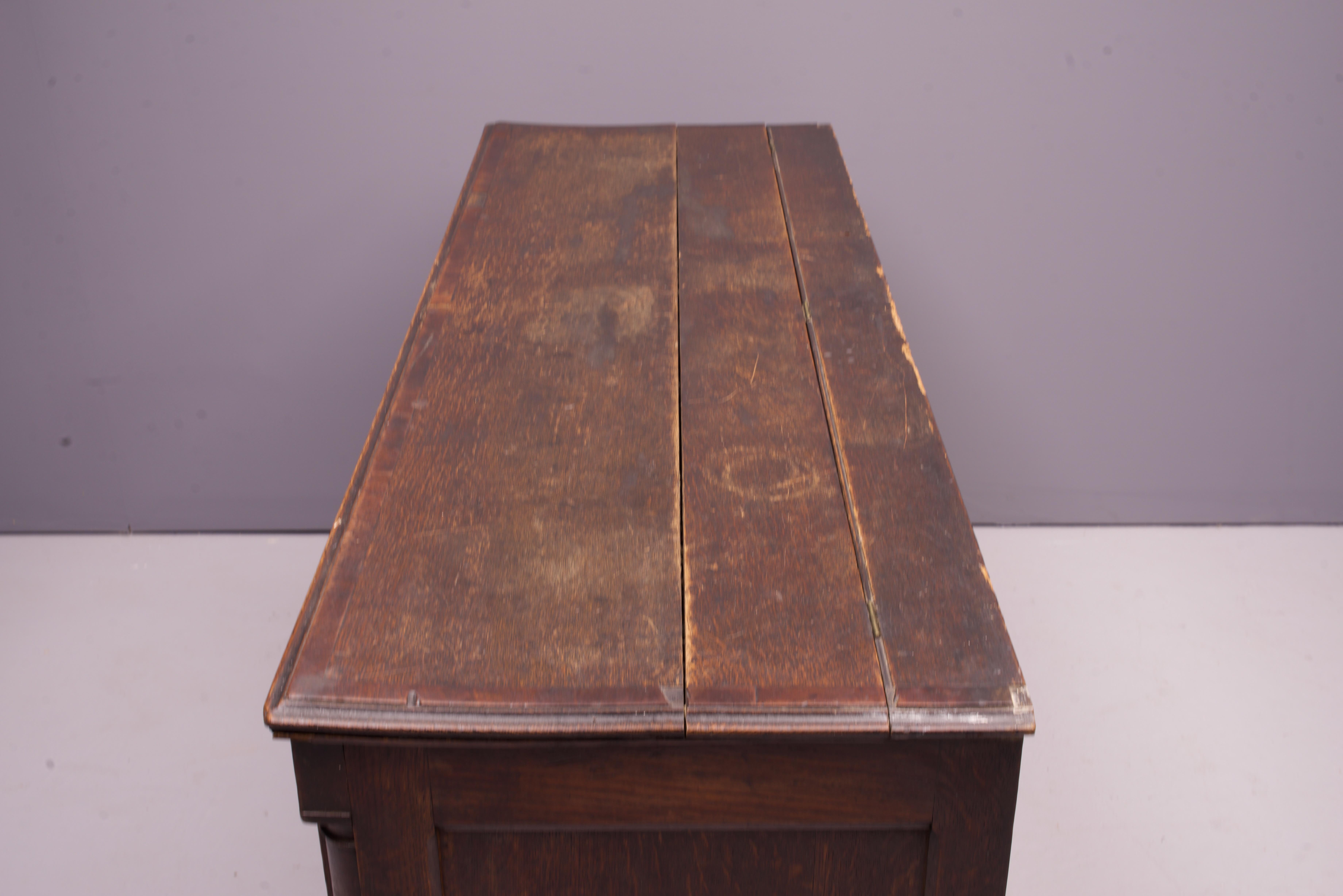 Stained 1800s Lancashire Oak Mule Chest Trunk Blanket Box Antique Cabinet Credenza For Sale