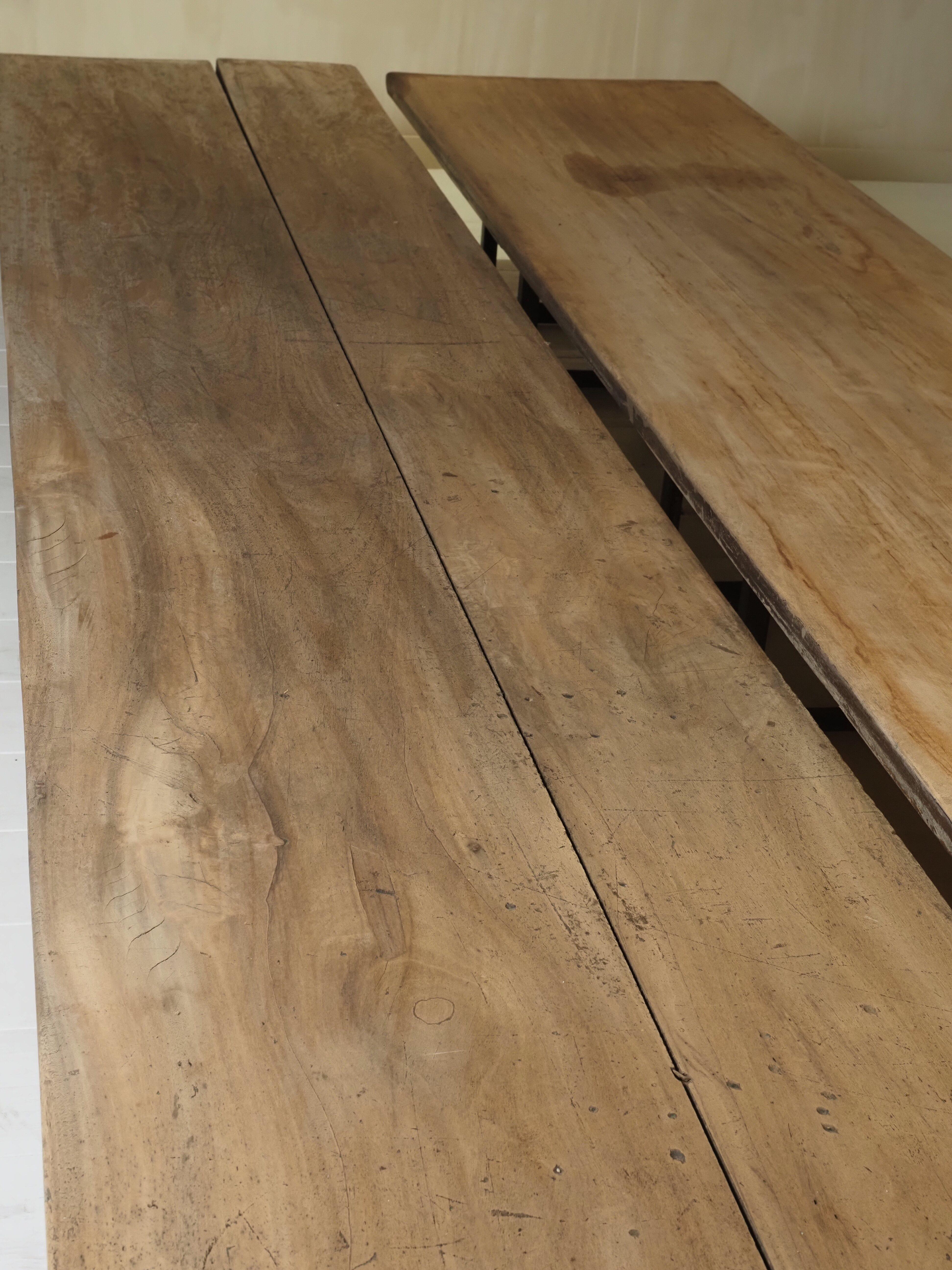 1800's Exceptional pair of extra-long coffee tables For Sale 7