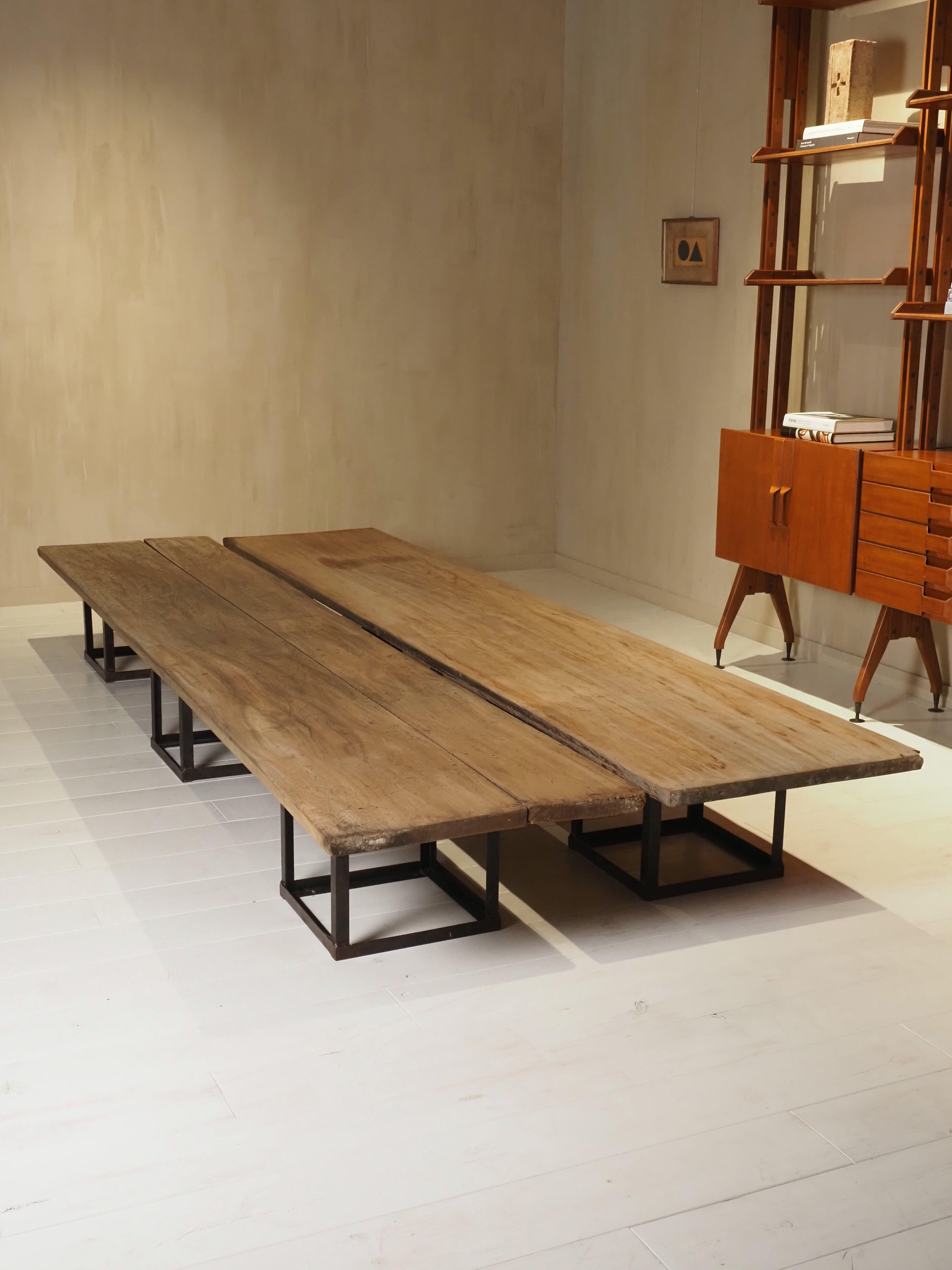 1800's Exceptional pair of extra-long coffee tables For Sale 13