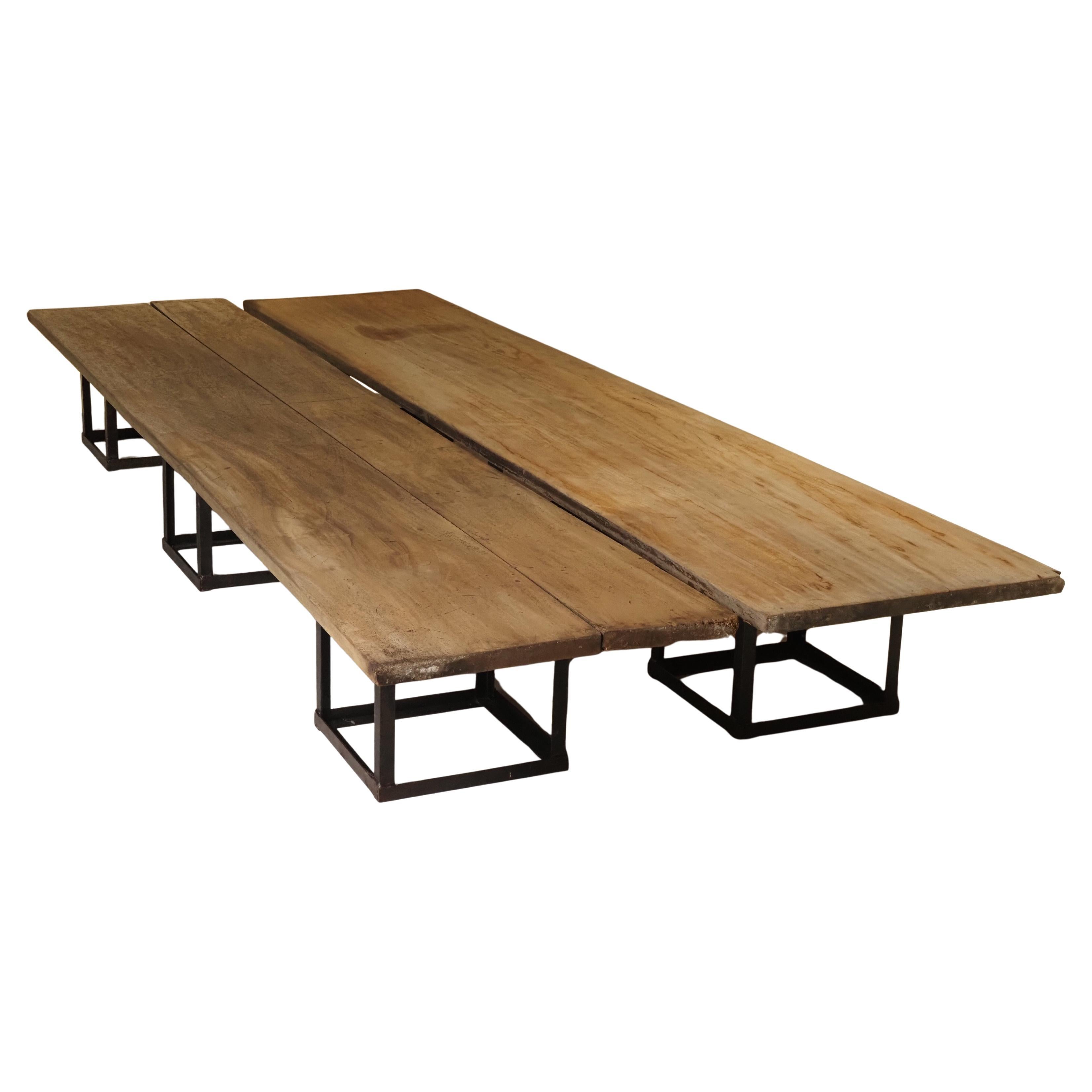 1800's Exceptional pair of extra-long coffee tables For Sale