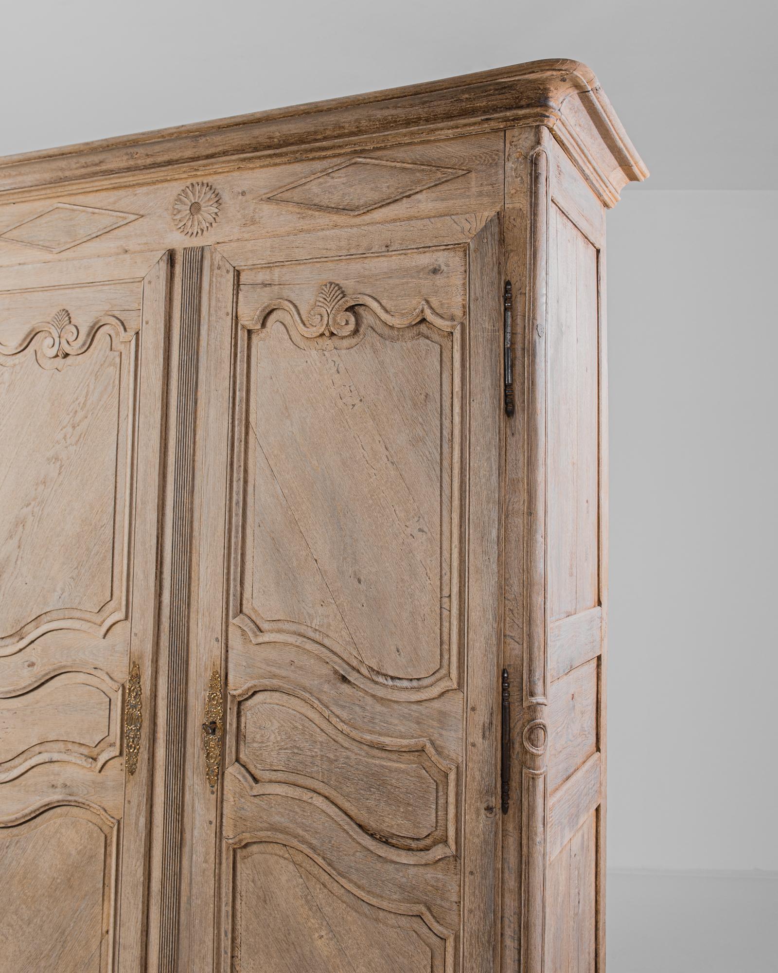 1800s French Bleached Oak Armoire In Good Condition In High Point, NC