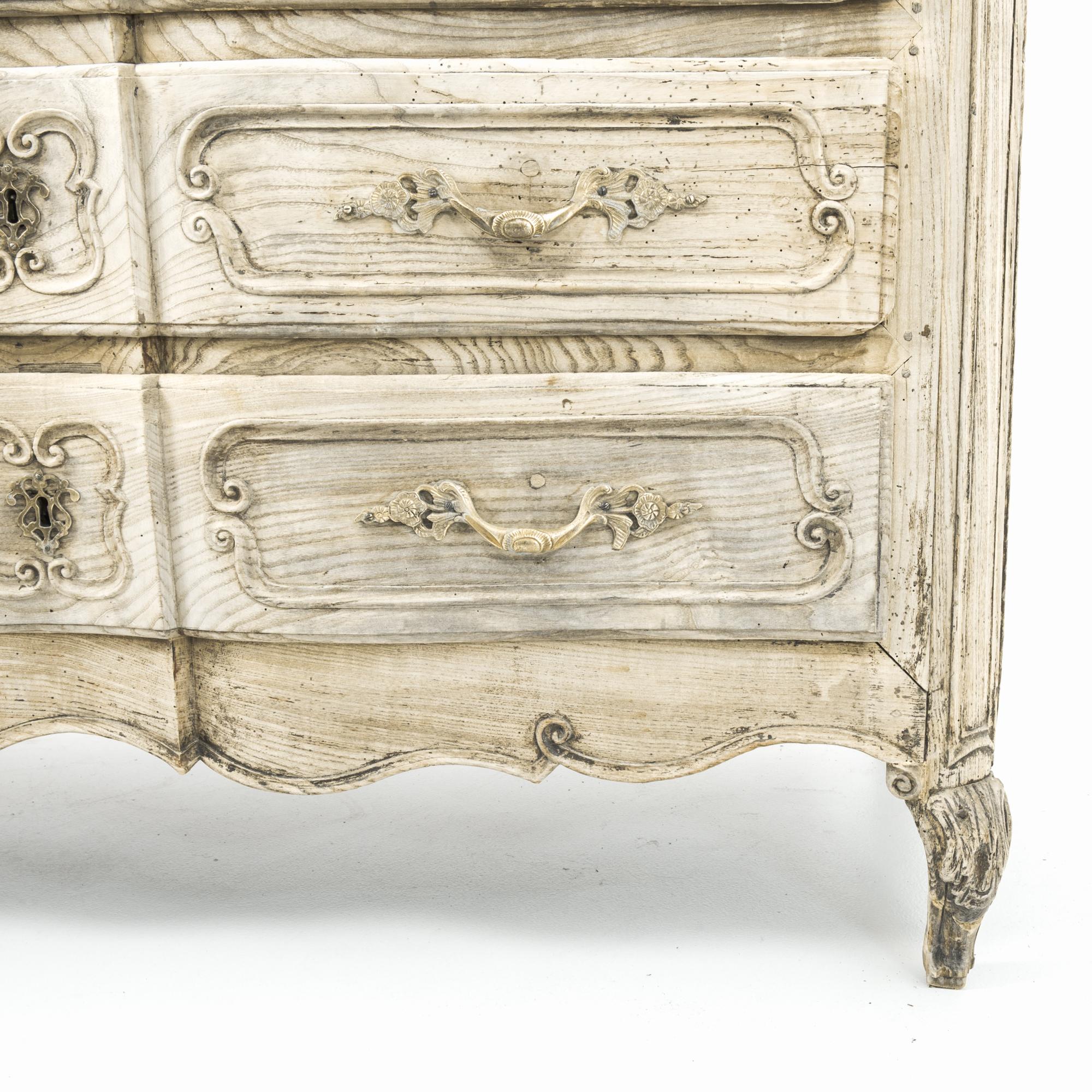 1800s French Bleached Oak Drawer Chest 2