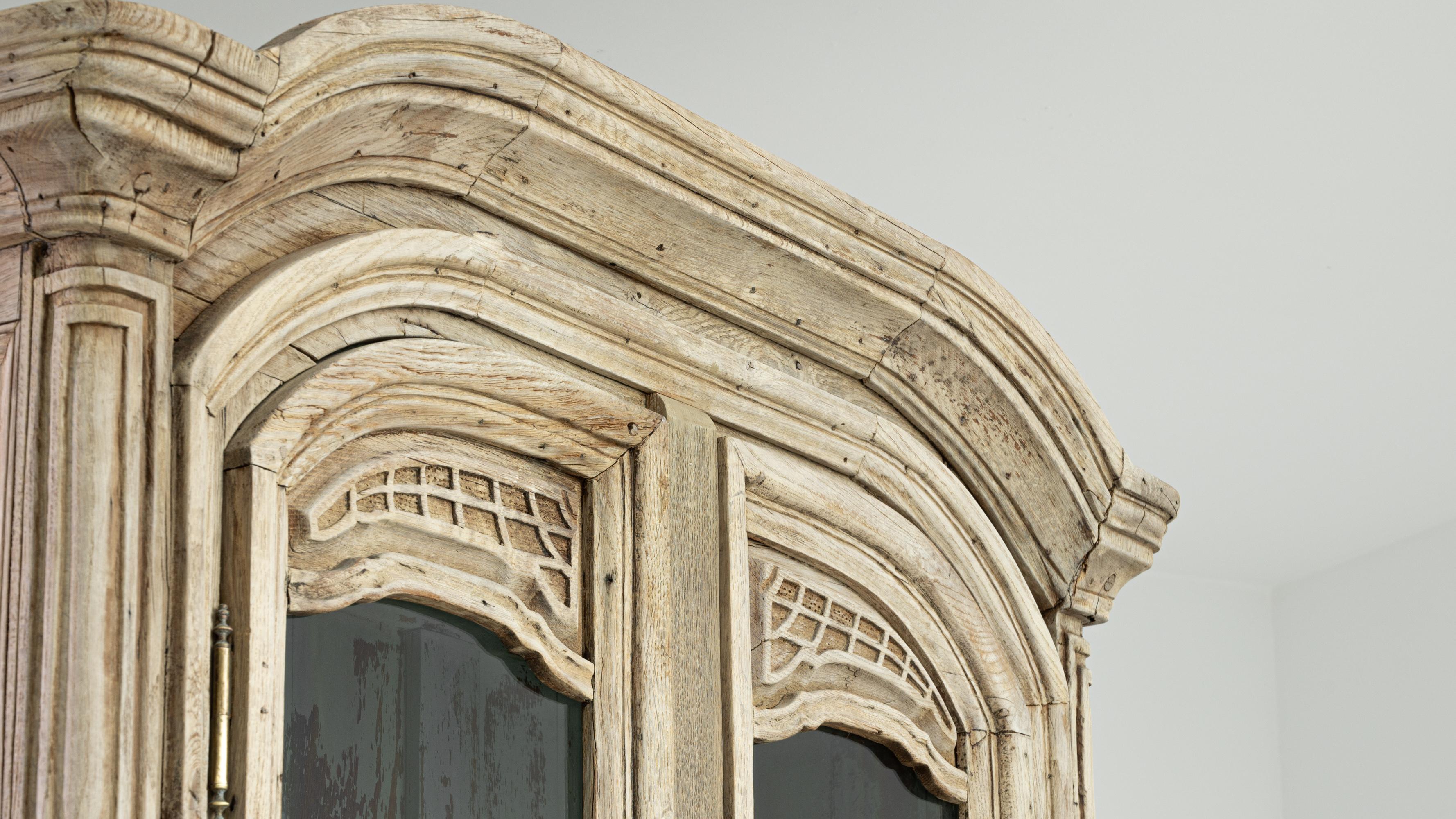 19th Century 1800s French Bleached Oak Vitrine For Sale