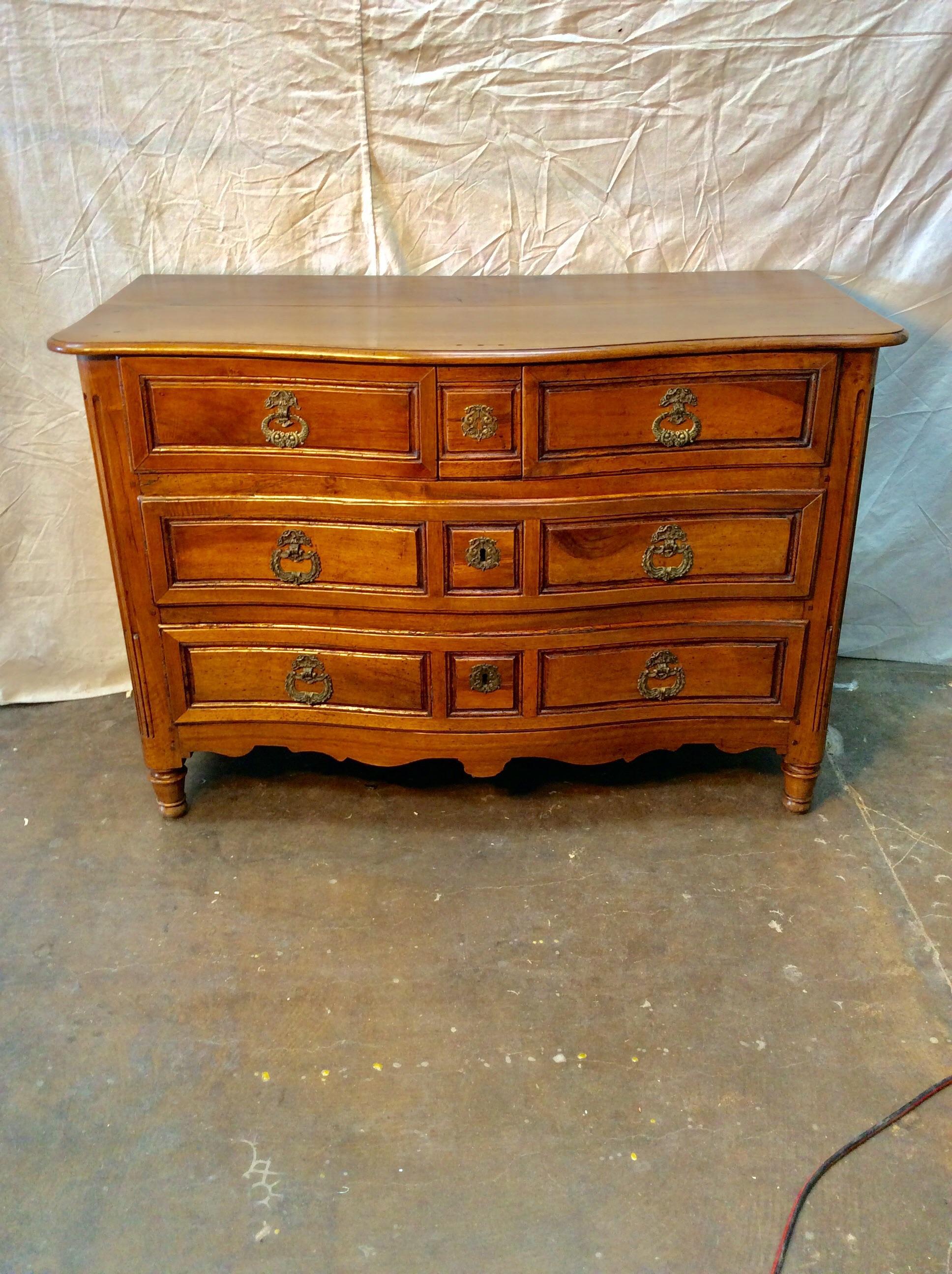 1800s French Walnut Four Drawer Commode For Sale 8