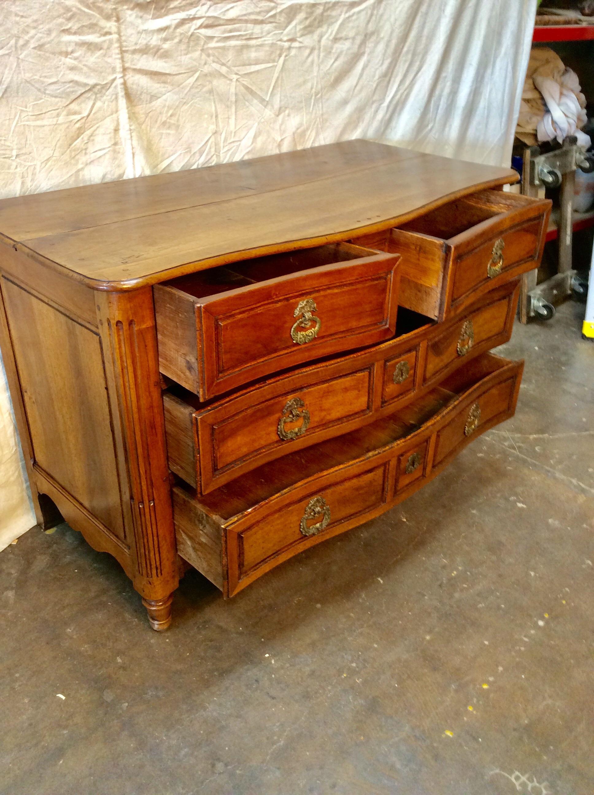 1800s French Walnut Four Drawer Commode For Sale 3