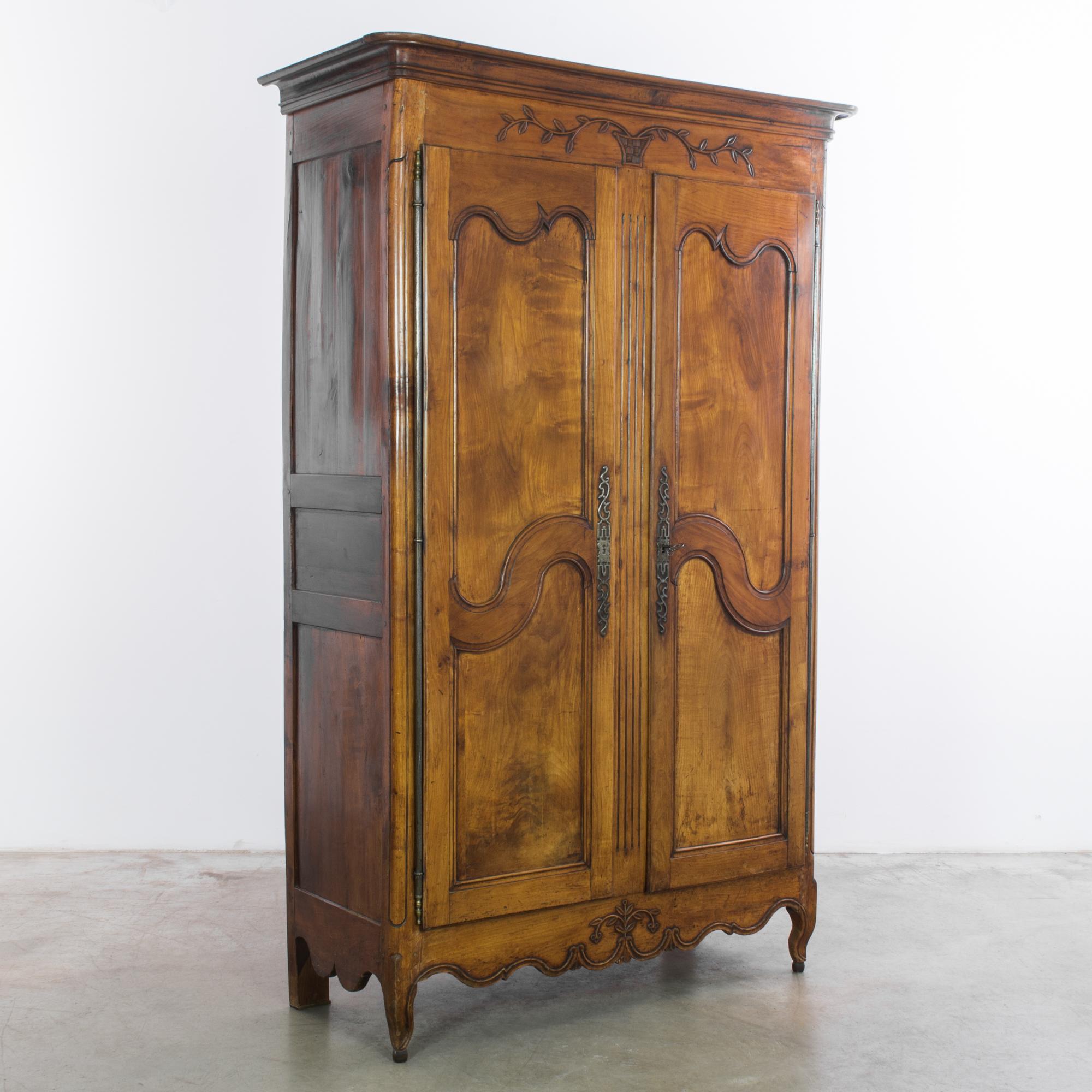 1800s French Wooden Armoire with Original Patina In Good Condition In High Point, NC