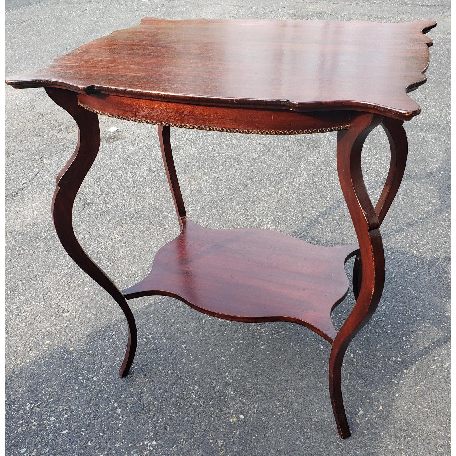 Hand-Crafted 1800s Georgian Solid Mahogany Accent Table For Sale