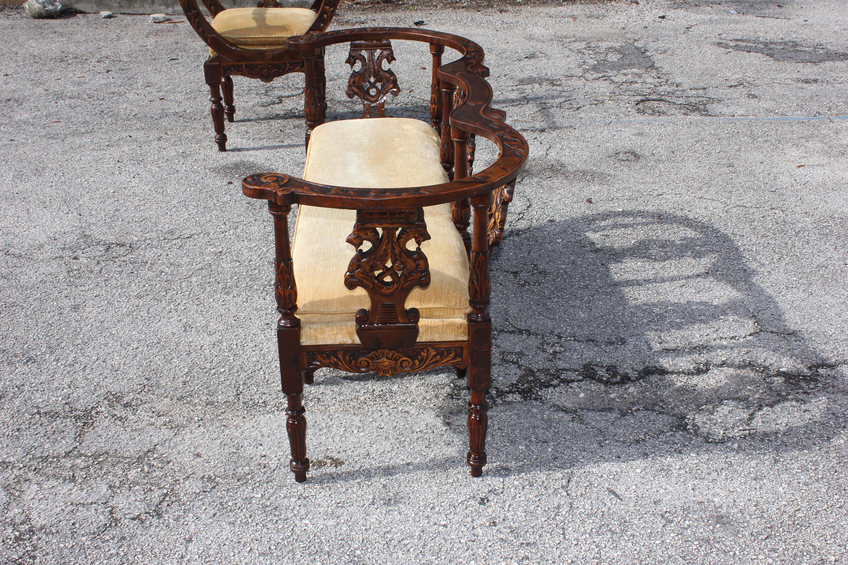 1800s Italian Renaissance Settee Sofa Couch with Two Chairs in Carved Walnut 2