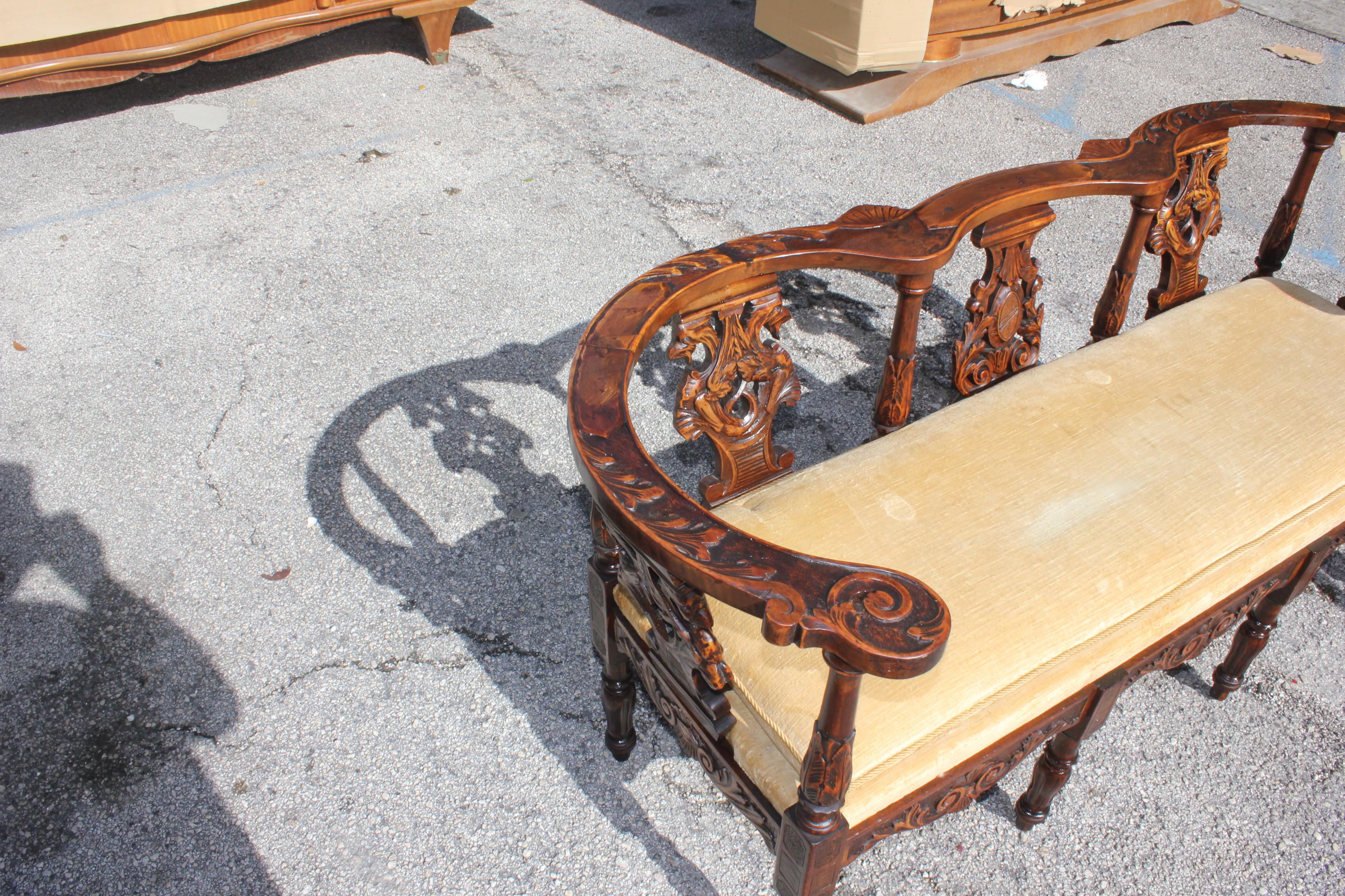 1800s Italian Renaissance Settee Sofa Couch with Two Chairs in Carved Walnut In Excellent Condition In Hialeah, FL
