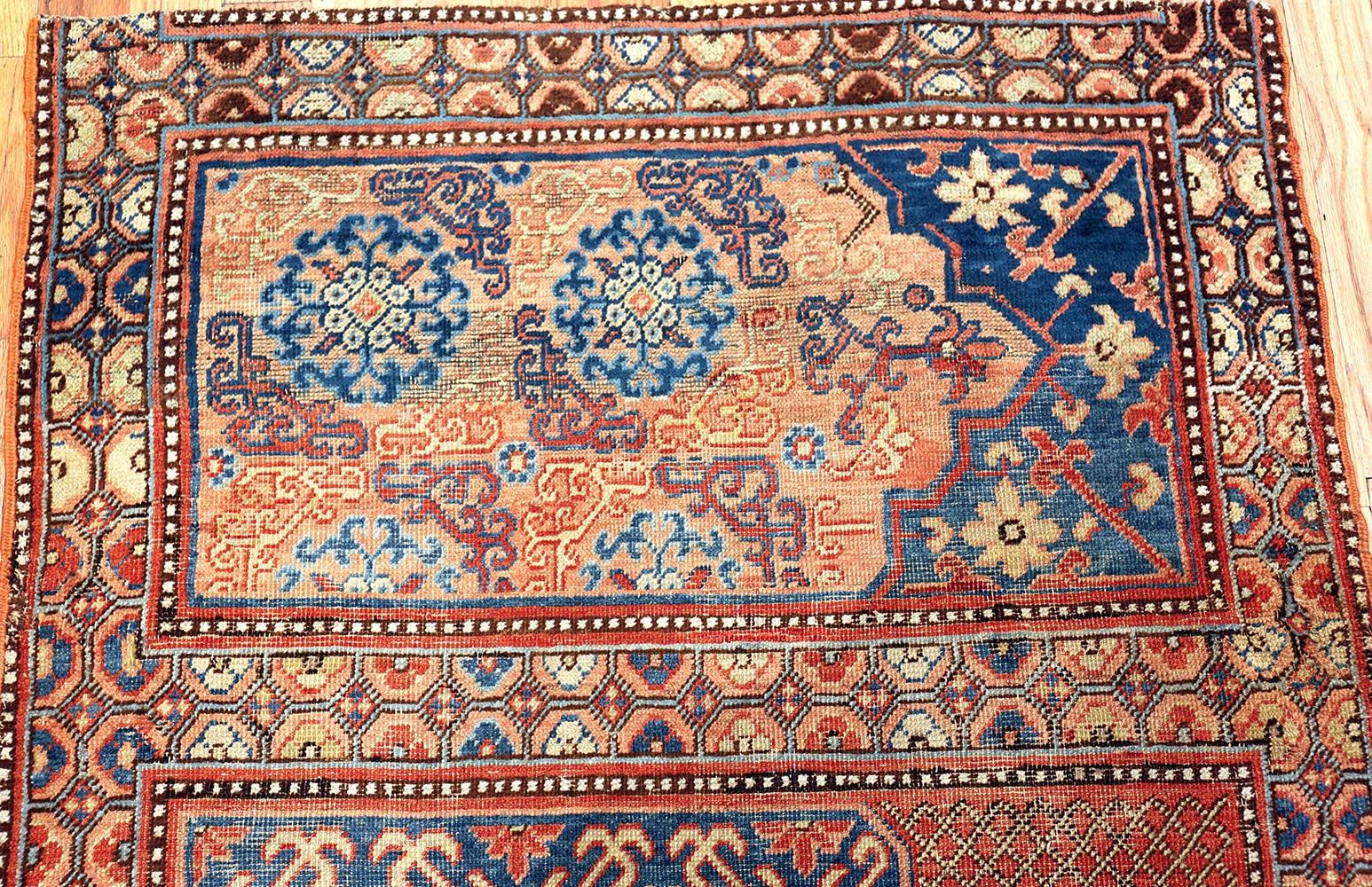 1800's Khotan Saf Prayer Rug from East Turkestan. Size: 8 ft 5 in x 3 ft 9 in  In Good Condition In New York, NY