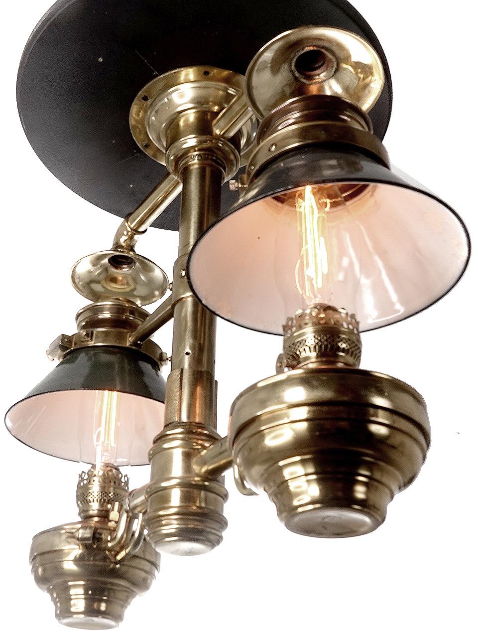 Vittoriano Lampadario doppio per vagone da pranzo della ferrovia Norfolk and Western del 1800 con finitura lucida in vendita