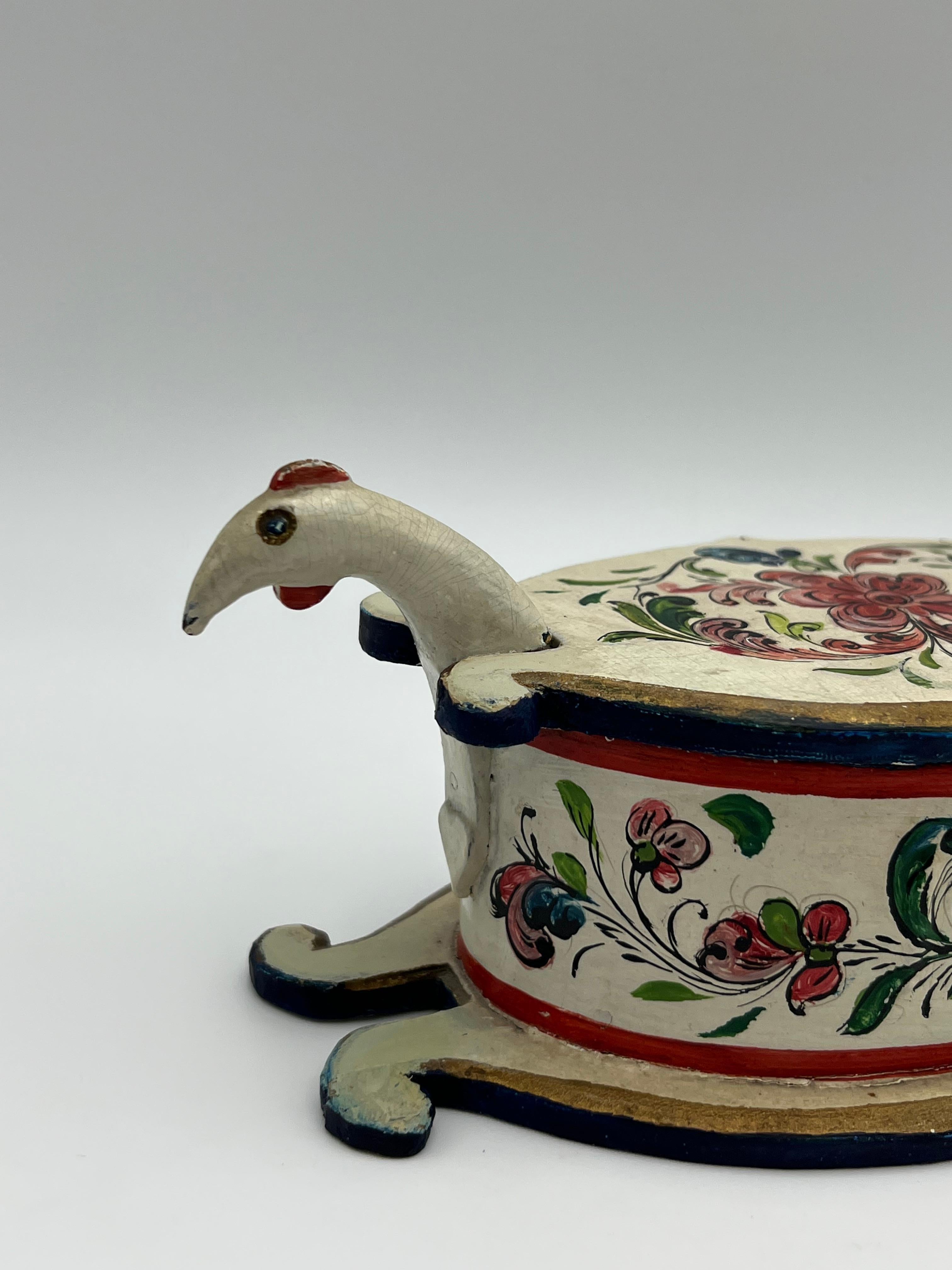 XIXe siècle Boîte à dents pour bol à bière Rosemaling norvégien des années 1800 - Art populaire Rosemaling peint à la main en vente