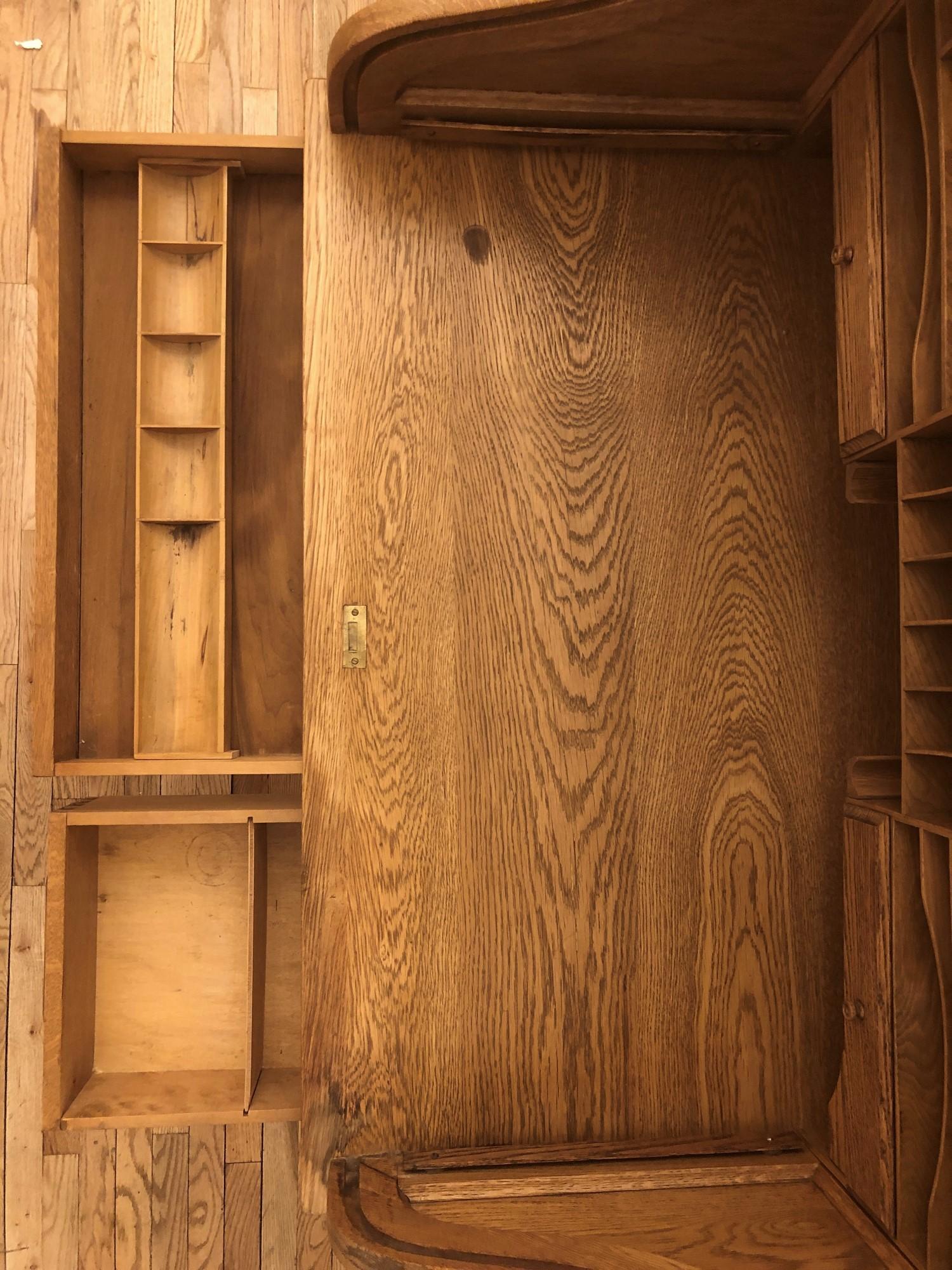 1800s Roll Top Oak Desk with Raised Panels 7