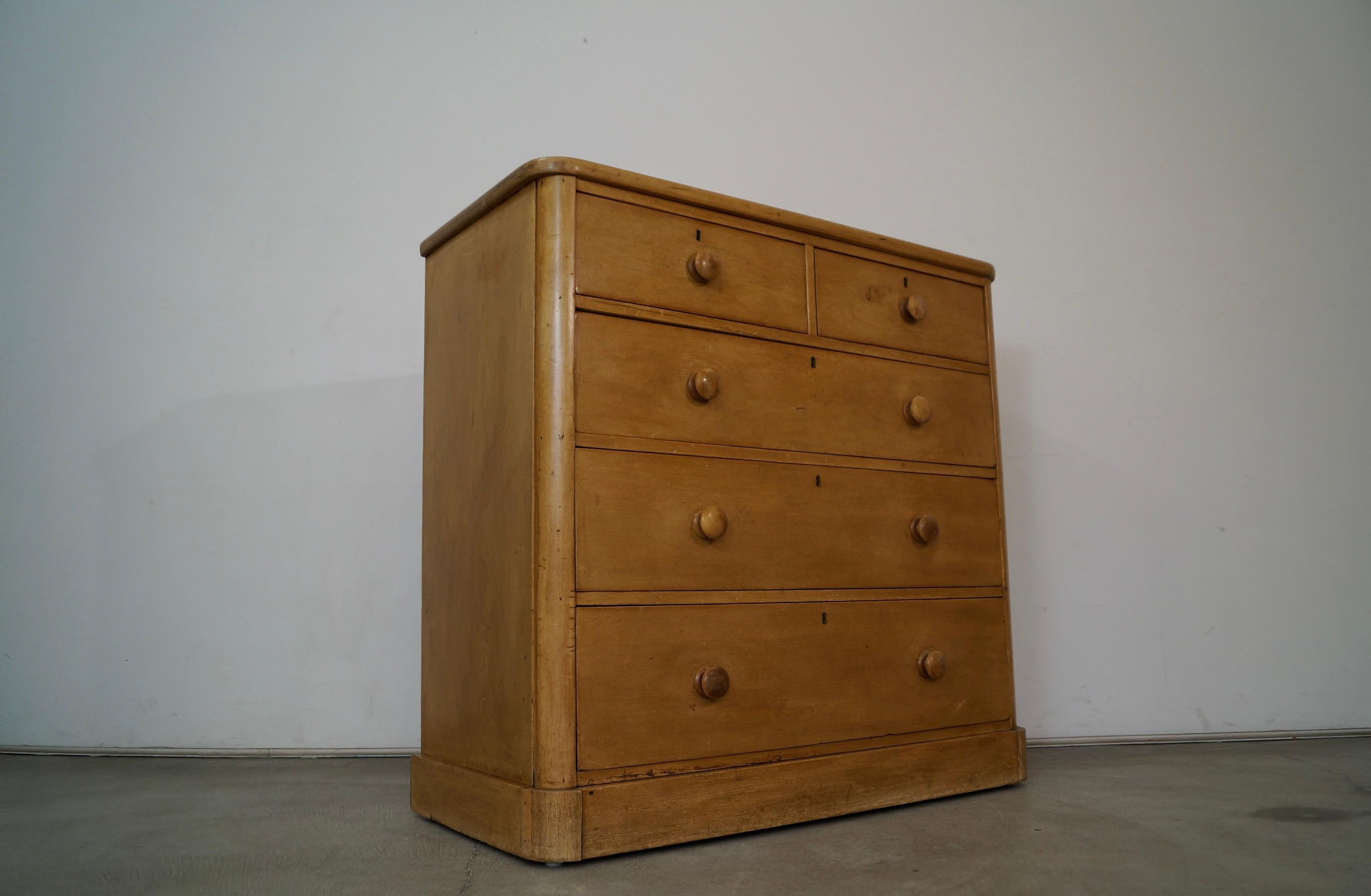 1800's Rustic Solid English Pine Dresser For Sale 6