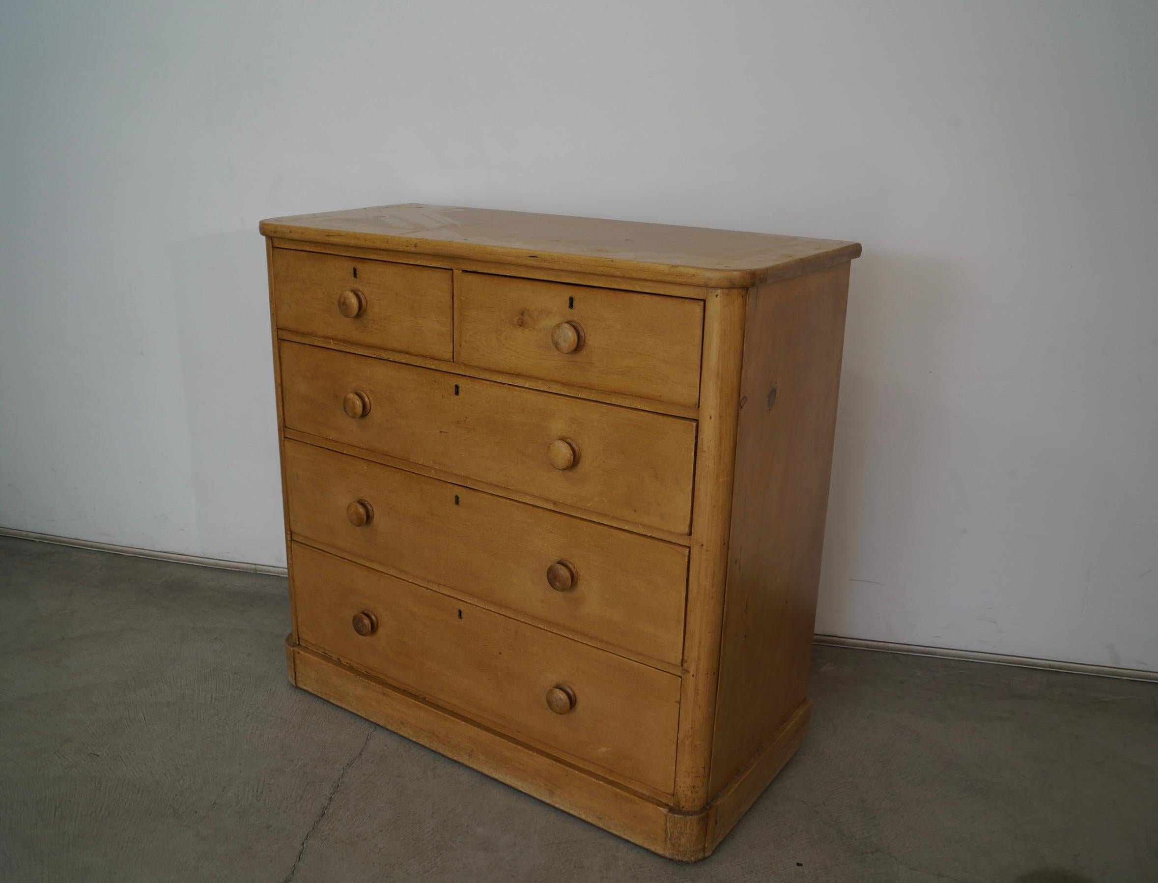 1800's Rustic Solid English Pine Dresser For Sale 1