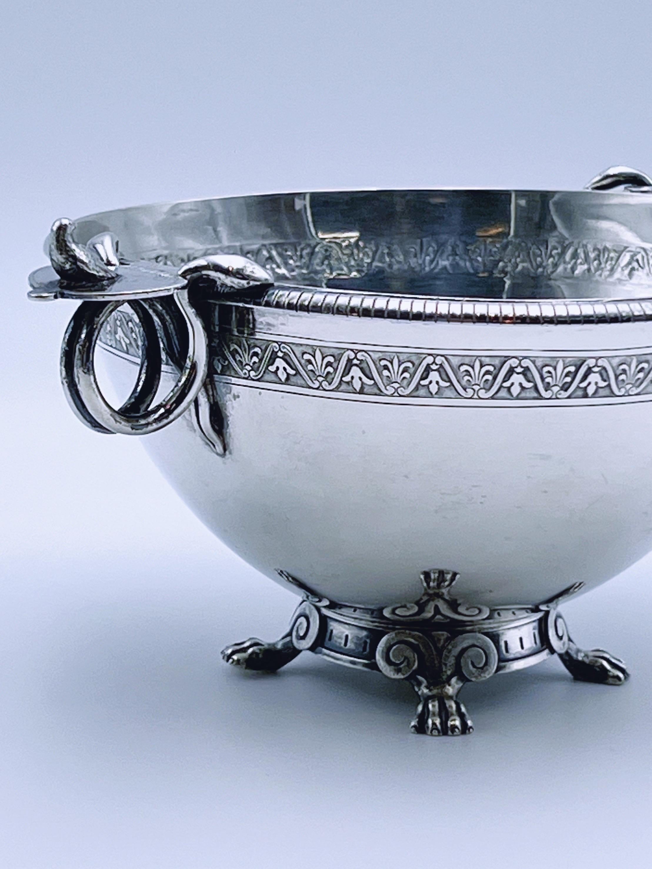 Cuenco de plata de 1800 de DRAGSTED para Simon Groth, Dinamarca. Asa de pájaro y serpiente en venta 8