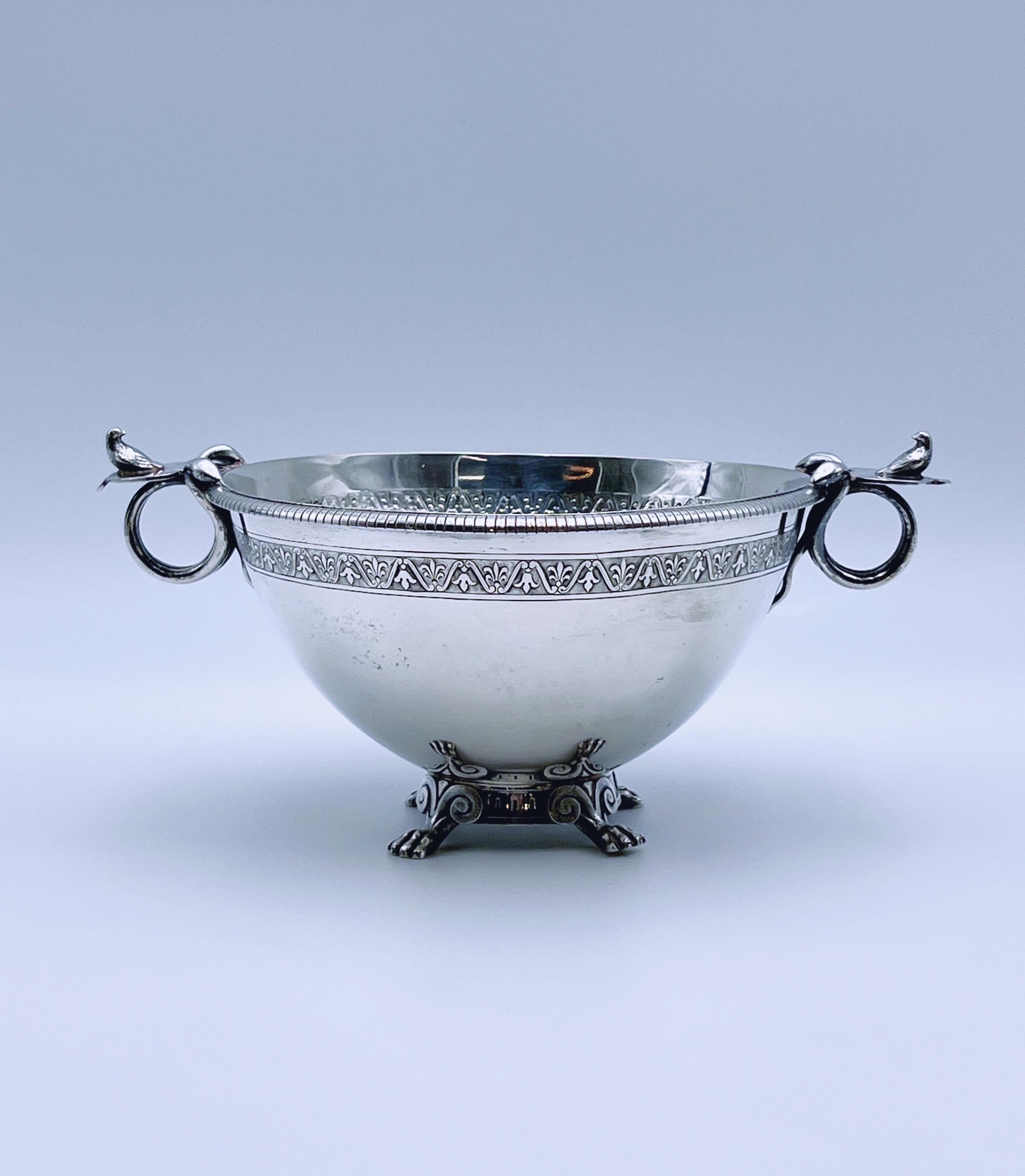Cuenco de plata de 1800 de DRAGSTED para Simon Groth, Dinamarca. Asa de pájaro y serpiente Danés en venta