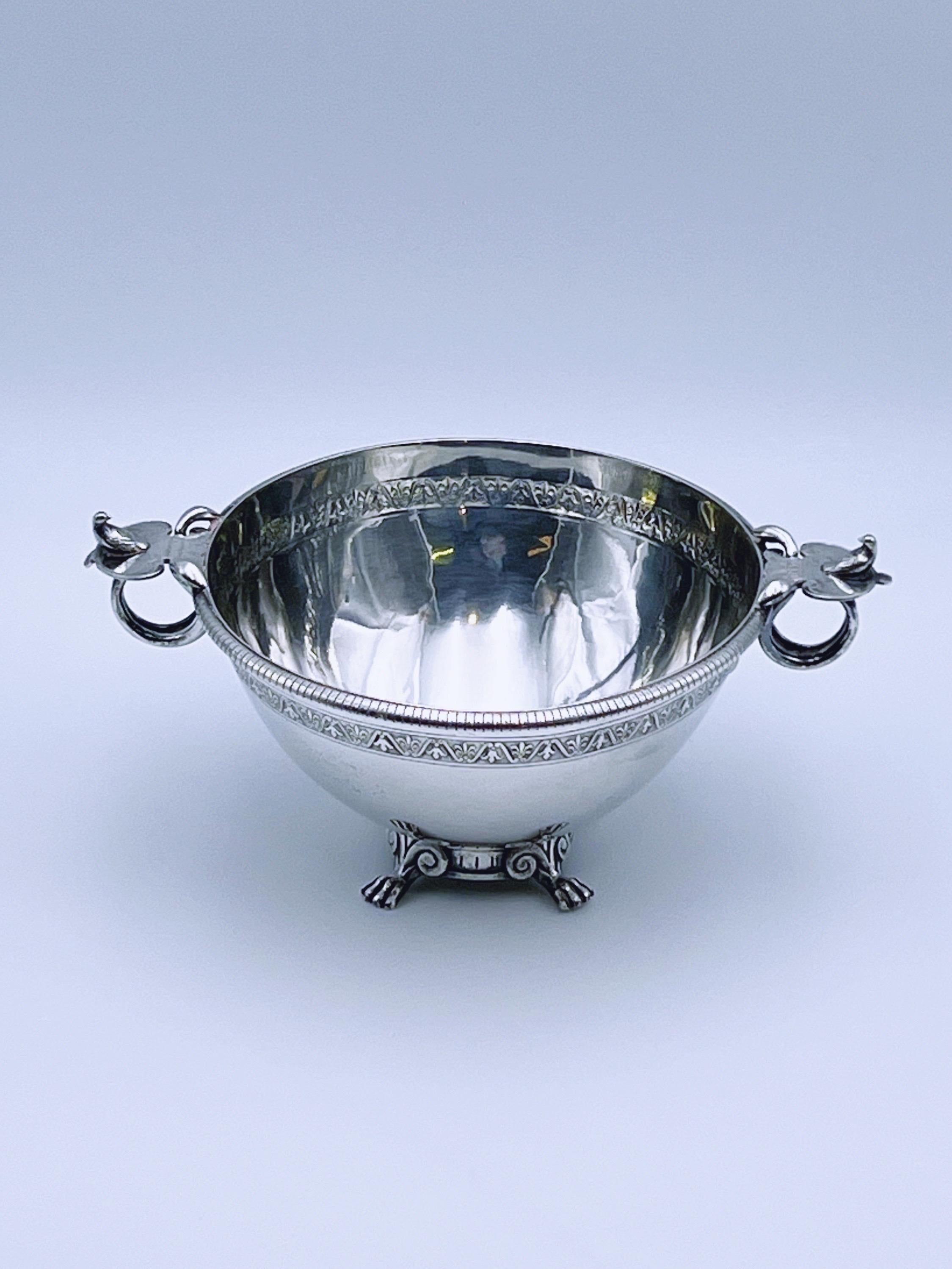 Cuenco de plata de 1800 de DRAGSTED para Simon Groth, Dinamarca. Asa de pájaro y serpiente en Bastante bueno estado para la venta en Skien, NO