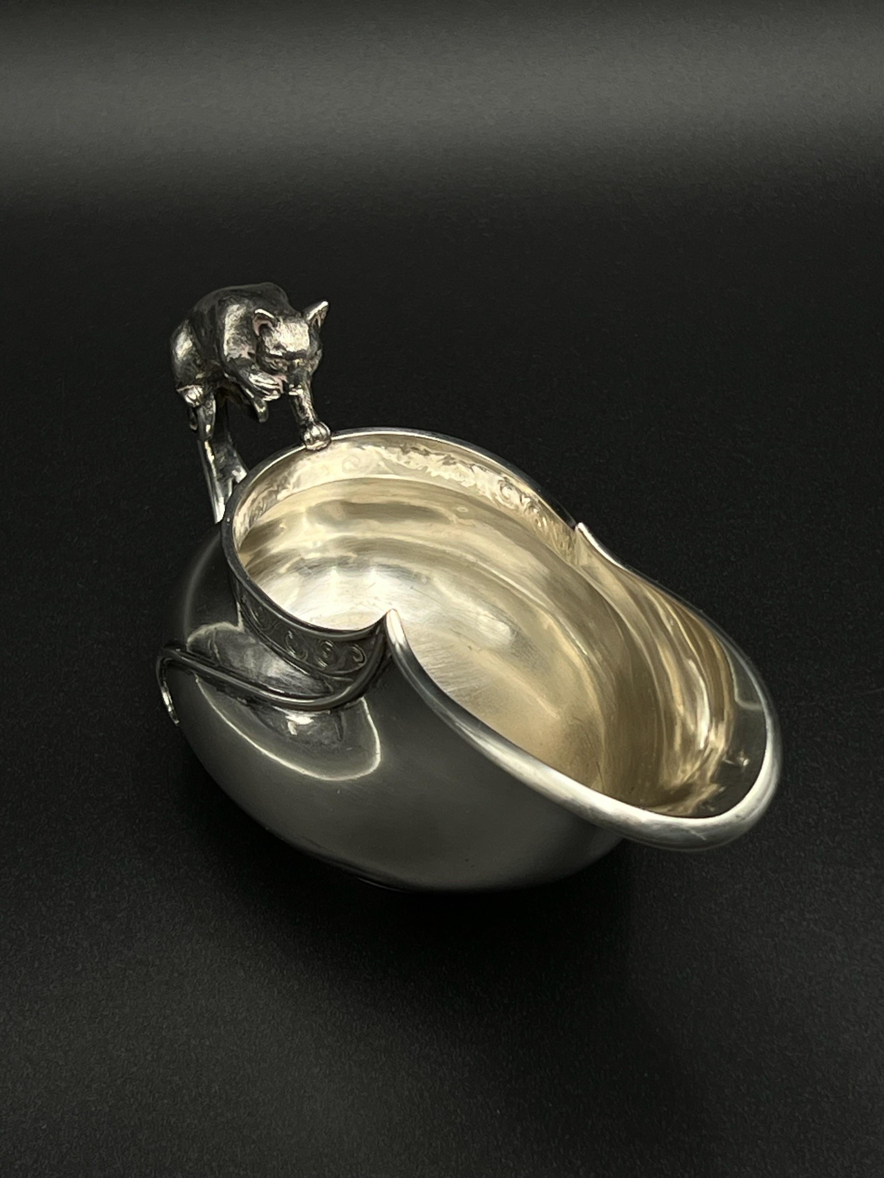 Argento Barattolo per Sauce in argento con manico CAT del 1800 di DRAGSTED per Simon Groth, Danimarca in vendita