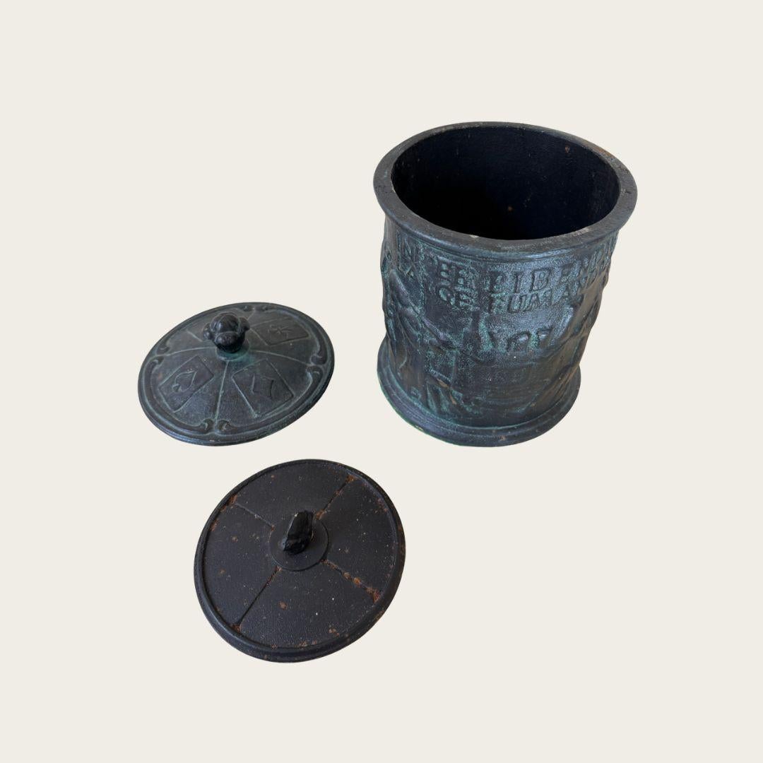 Jarre à tabac suédoise en fonte des années 1800 en vente 2