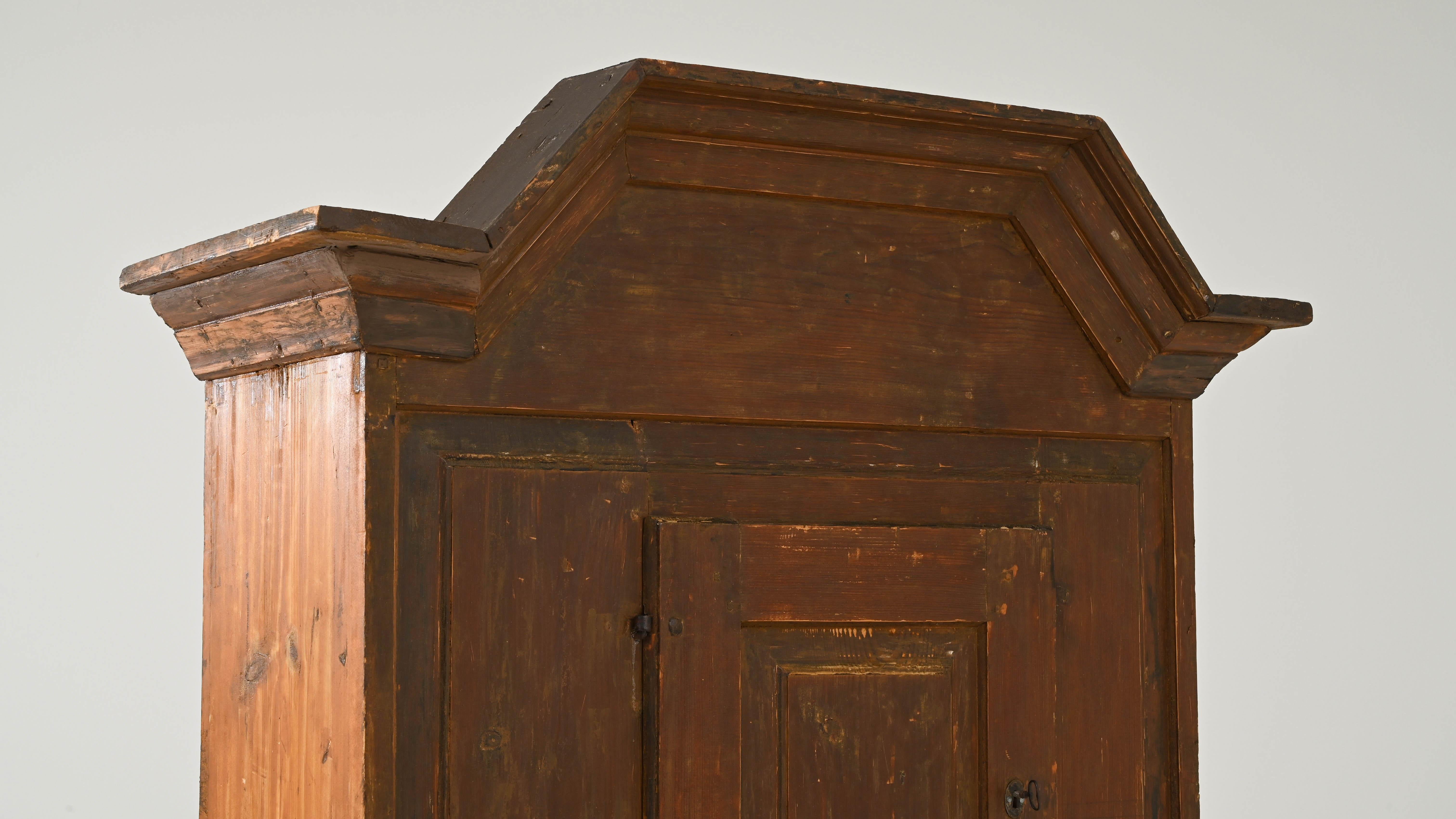 1800s Swedish Wooden Cabinet For Sale 4