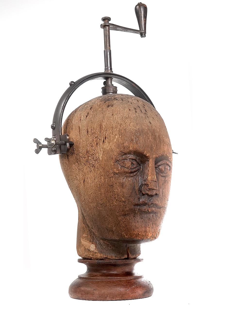 Pince à tête de trépanation des années 1800 Bon état - En vente à Peekskill, NY