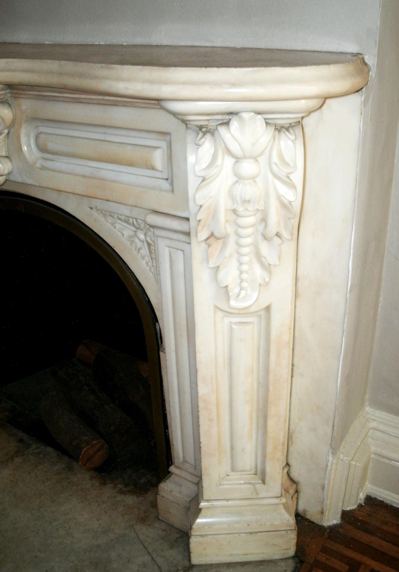 American 1800s Victorian Carved Statuary White Marble Mantel Original to NYC Townhouse For Sale
