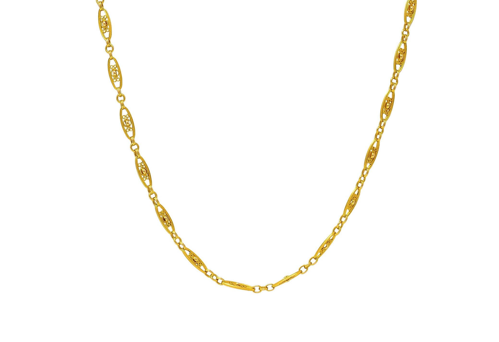 1800's, Victorian French 18 Karat Yellow Gold Long Filigree Necklace For Sale 3