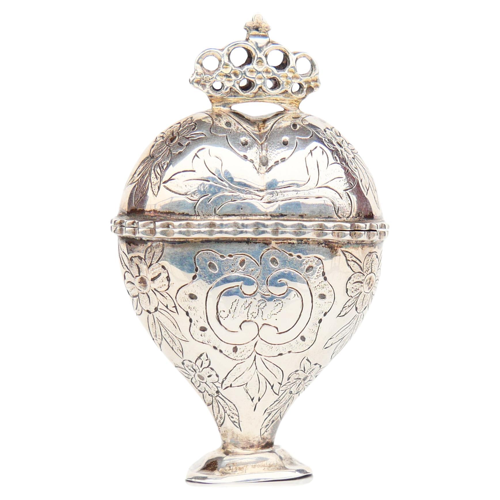 1804 Danish Heart Vanity Pill box Sterling Silver / 34 g For Sale