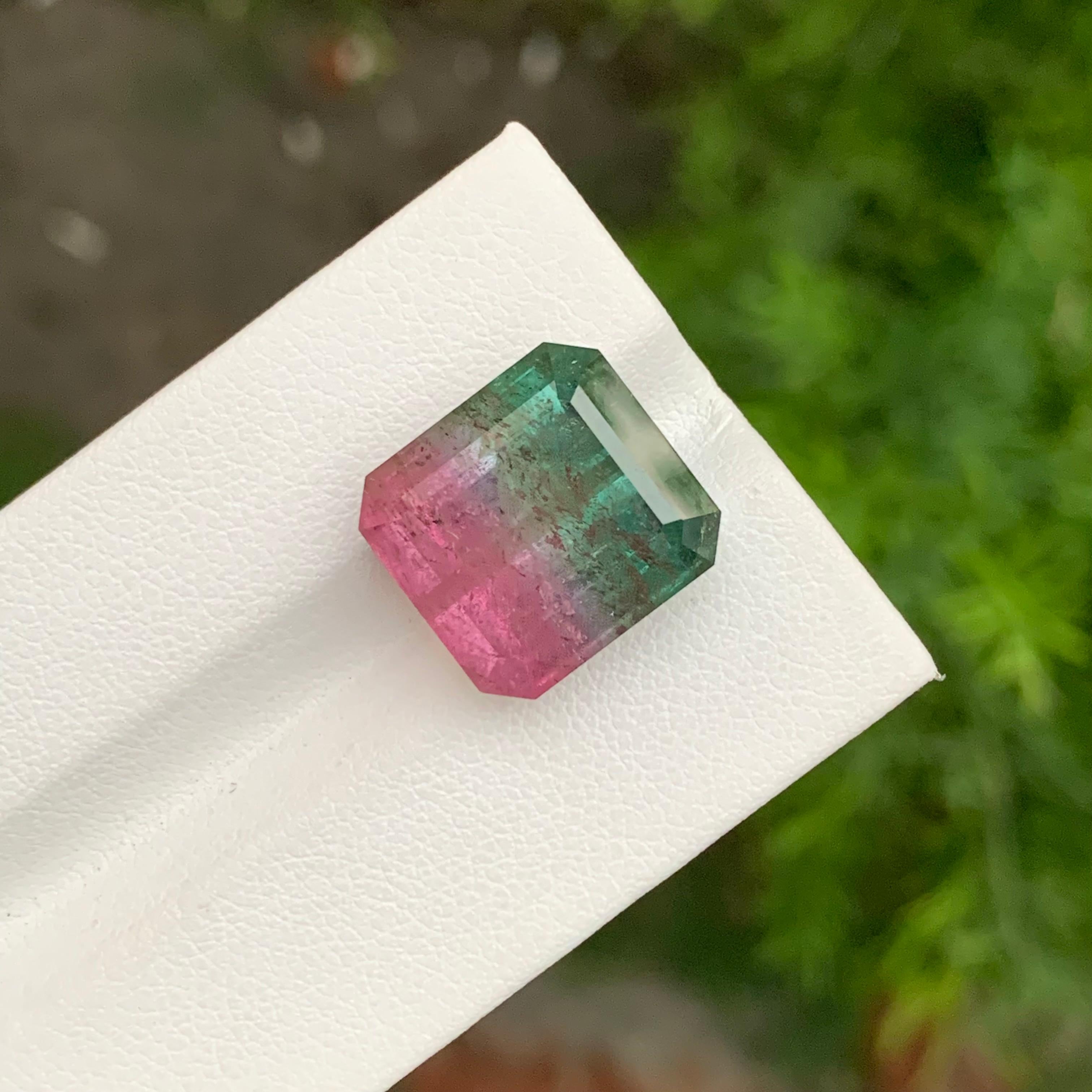 18.05 Carat Natural Loose Bi Colour Tourmaline Emerald Shape Gem For Necklace In New Condition For Sale In Peshawar, PK