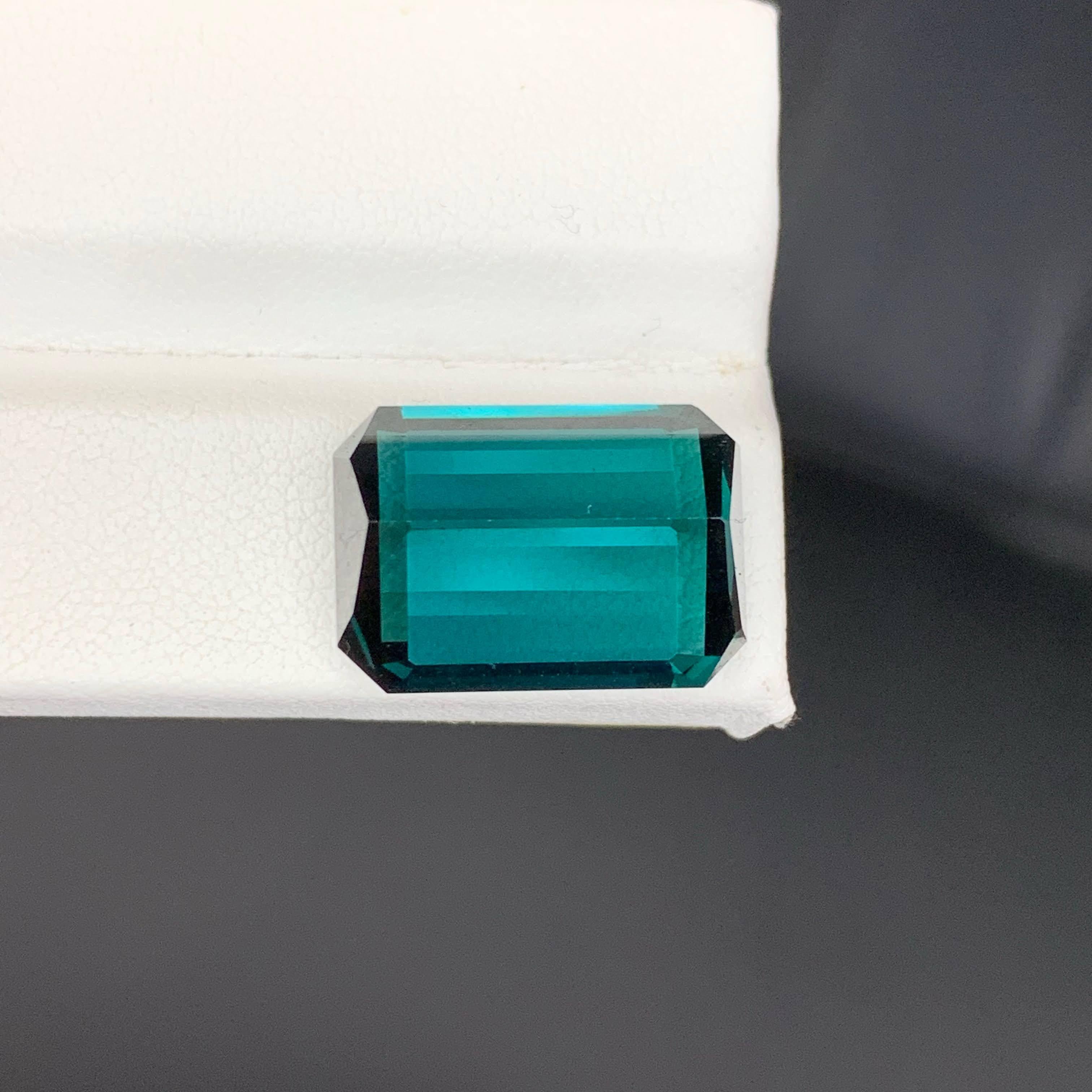 Taille émeraude 18.05 Carat Natural Loose Indicolite Tourmaline Emerald Cut Afghan Gemstone (pierre précieuse afghane) en vente