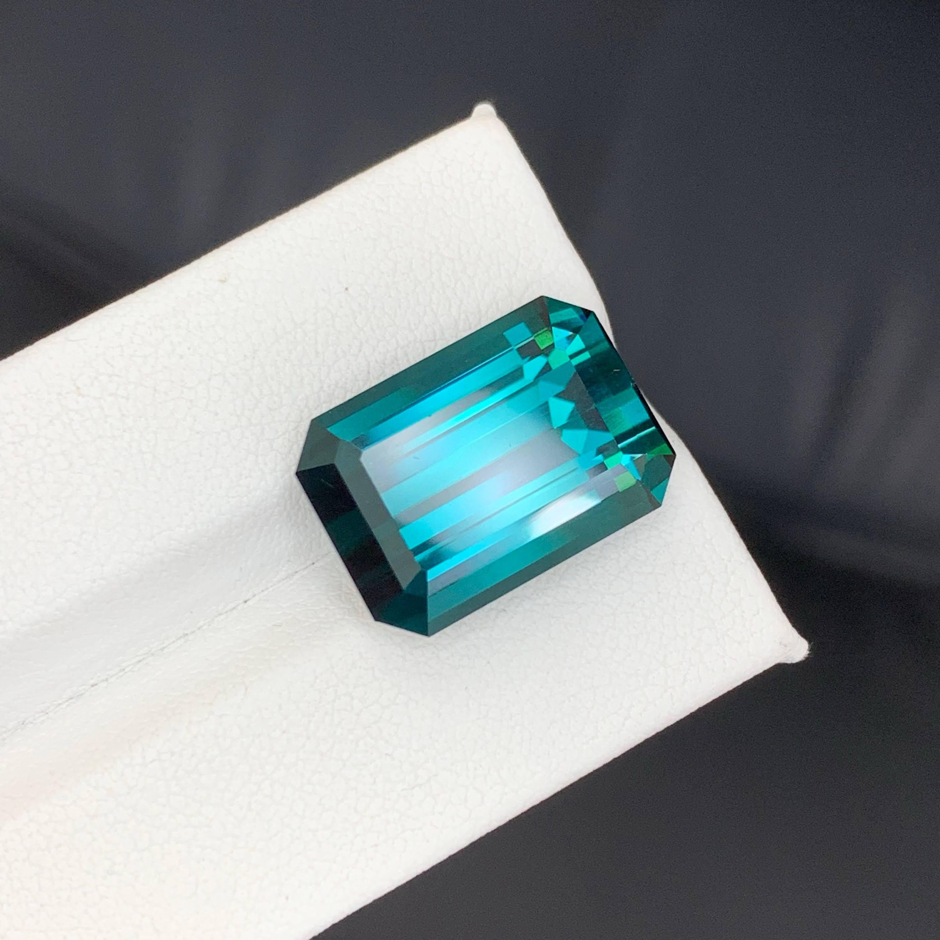 18.05 Carat Natural Loose Indicolite Tourmaline Emerald Cut Afghan Gemstone (pierre précieuse afghane) Unisexe en vente