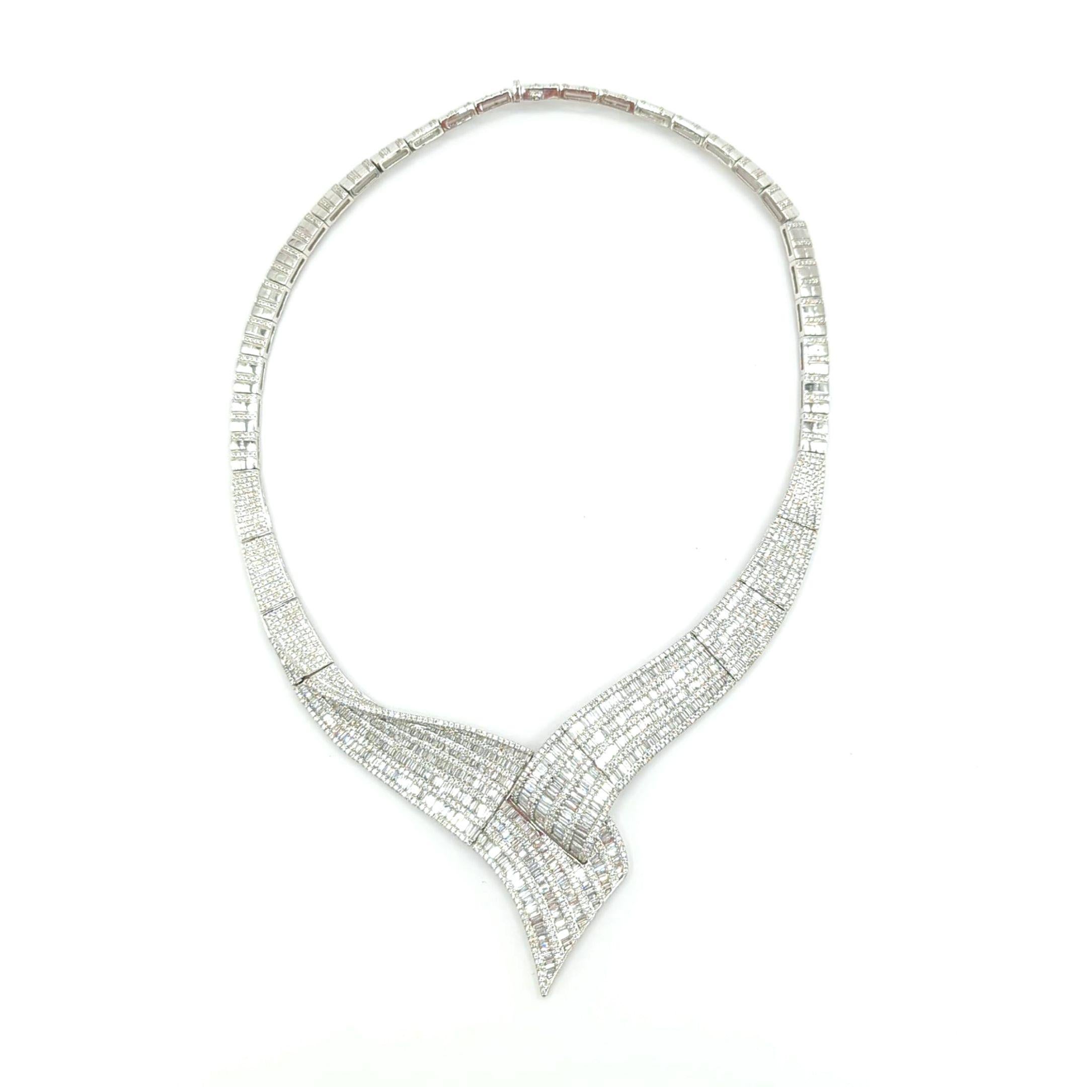 Collana in oro bianco con diamanti da 18,06 carati In condizioni Nuovo in vendita a New York, NY