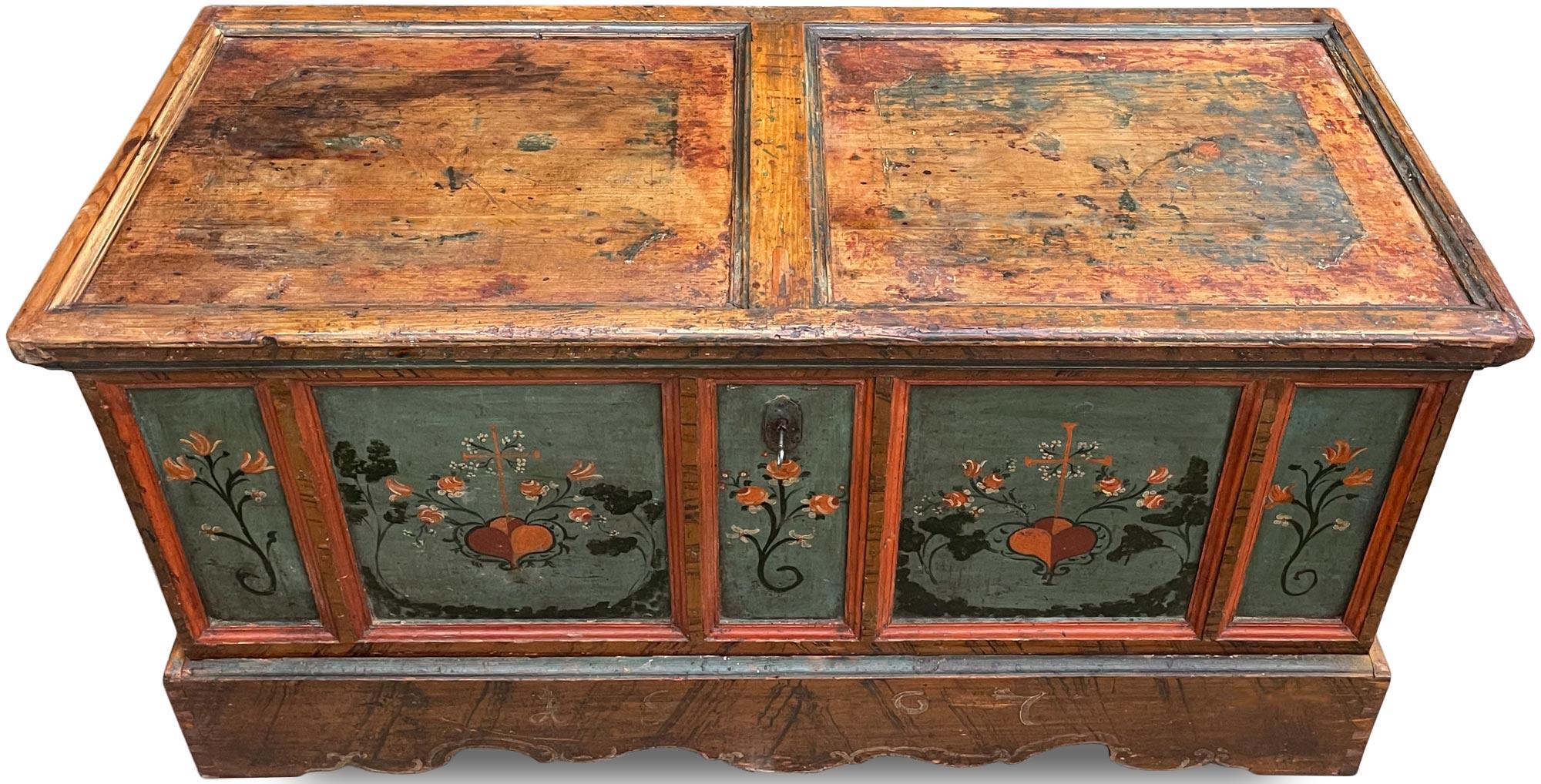 1807 Blu Painted Alpine Central Europe Blanket Chest 5