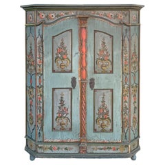 1808 Blauer geblümt bemalter Schrank mit zwei Türen