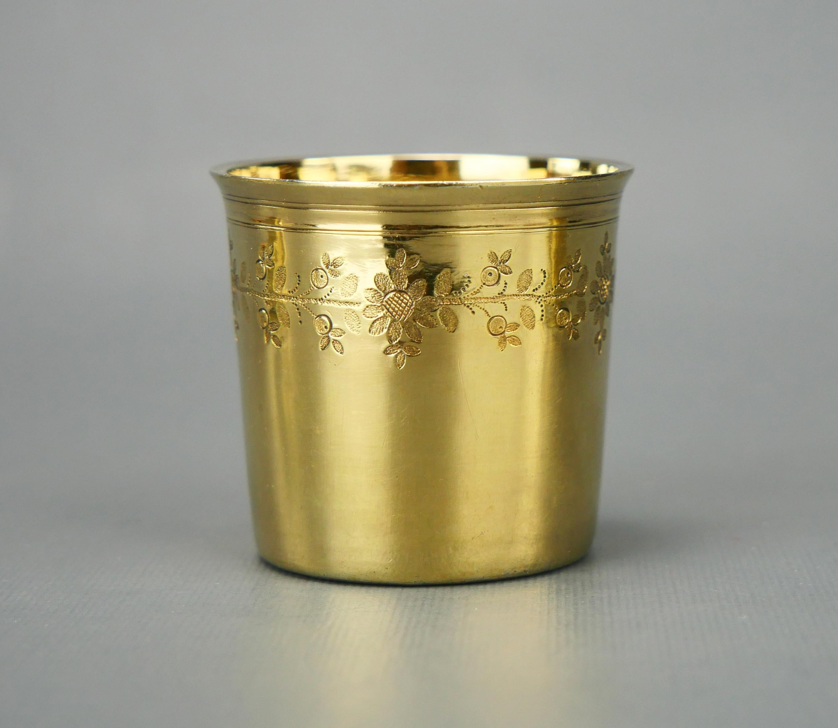da uomo o donna 1809 - 1819 Tre bicchieri francesi Paris Shots Jiggers in argento massiccio dorato 911 / 61g in vendita