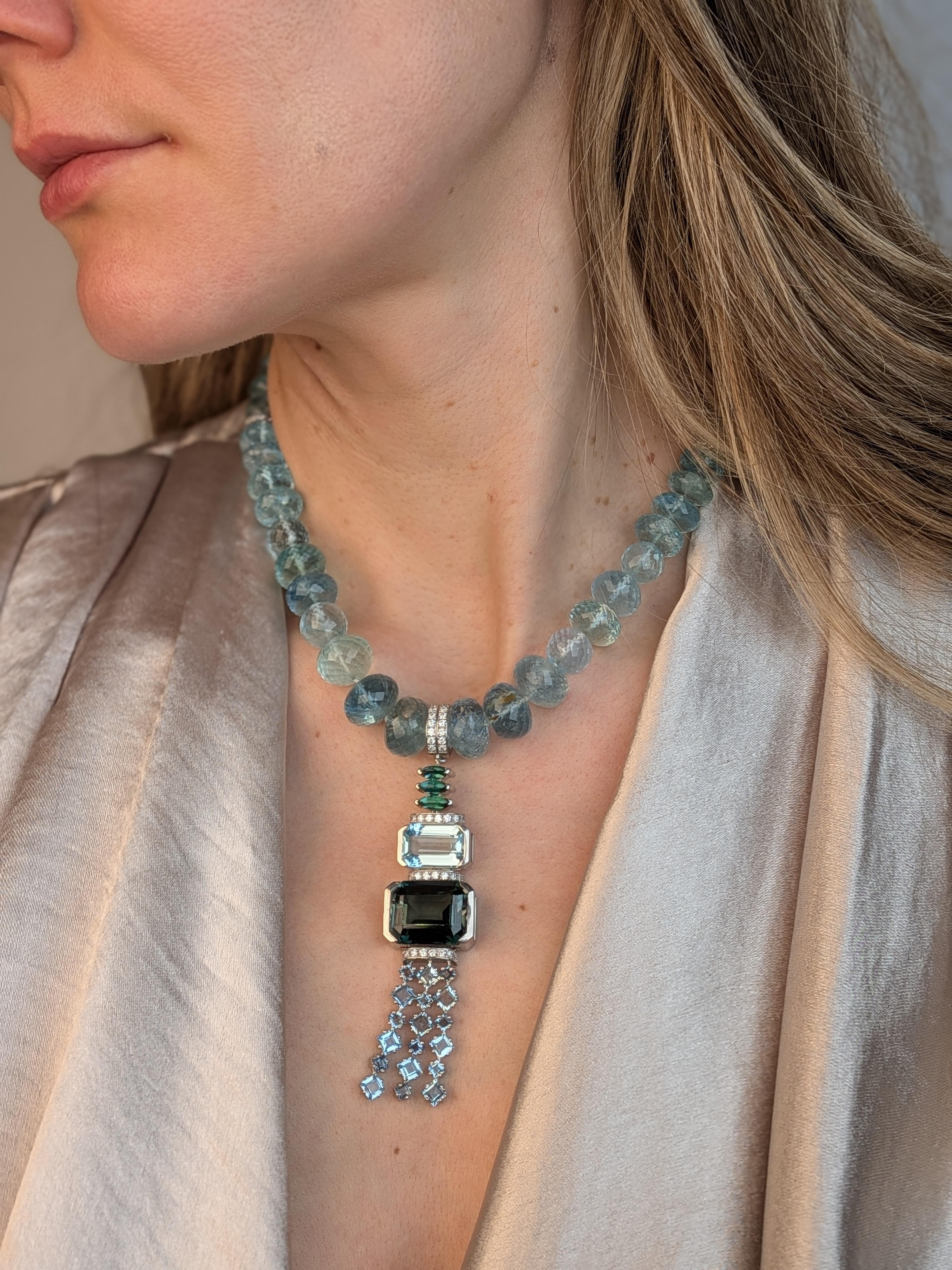 Contemporary 180ct Aquamarine Mala Necklace with Green Tourmaline Platinum Collier  MXHM For Sale