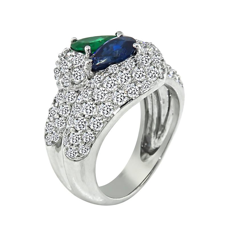 Round Cut 1.80ct Diamond 0.90ct Sapphire 0.75ct Emerald Ring For Sale