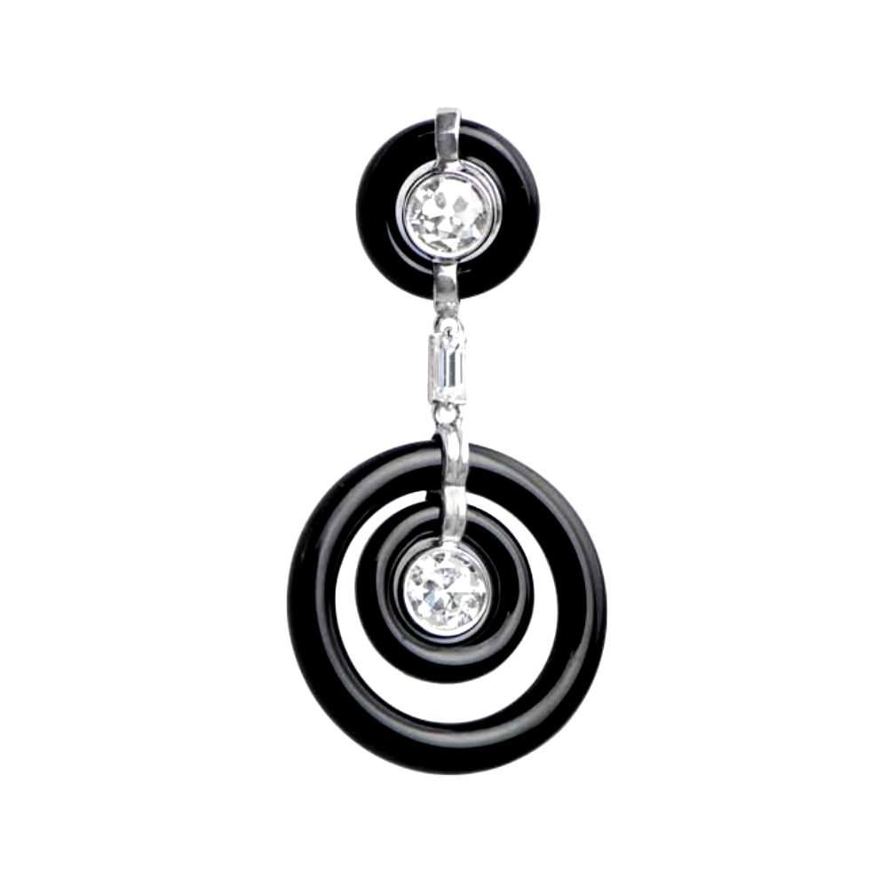 Introducing a stunning pair of Art Deco-inspired hanging earrings that embody elegance and sophistication. These exquisite earrings feature a striking black and white color combination, exuding timeless charm. The bottom section showcases a