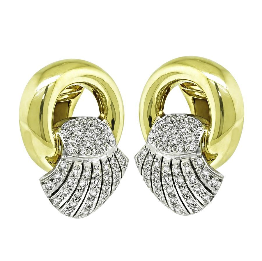 Pendientes de oro bicolor con diamantes de 1,80 ct Corte redondo en venta